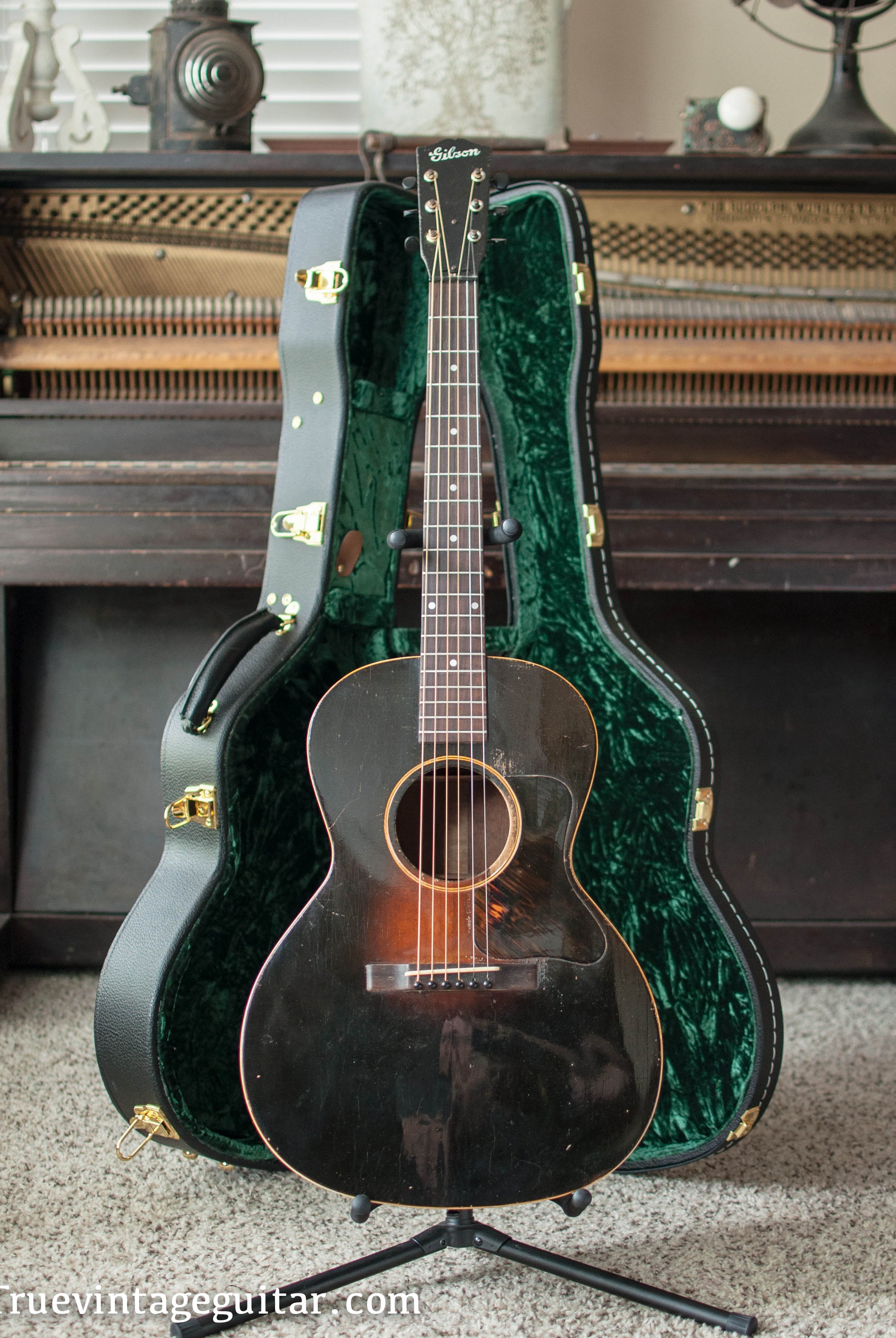 Vintage 1934 Gibson L-00 acoustic guitar