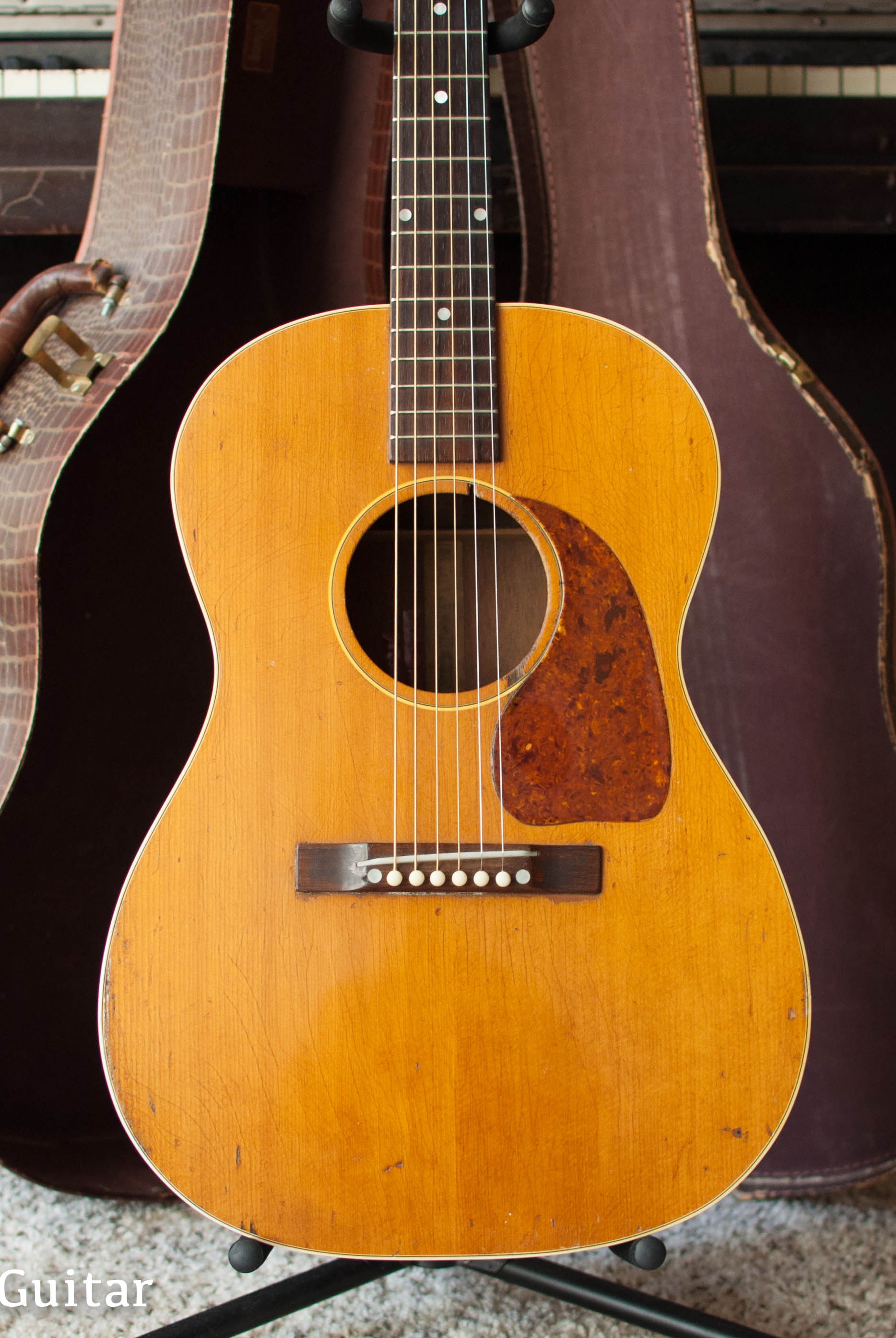 1952 Gibson LG-3 vintage acoustic guitar