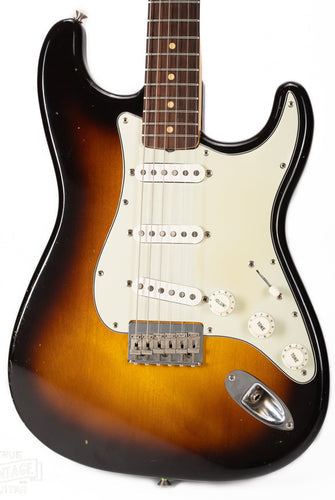 Fender Stratocasters: Better with a Hardtail?