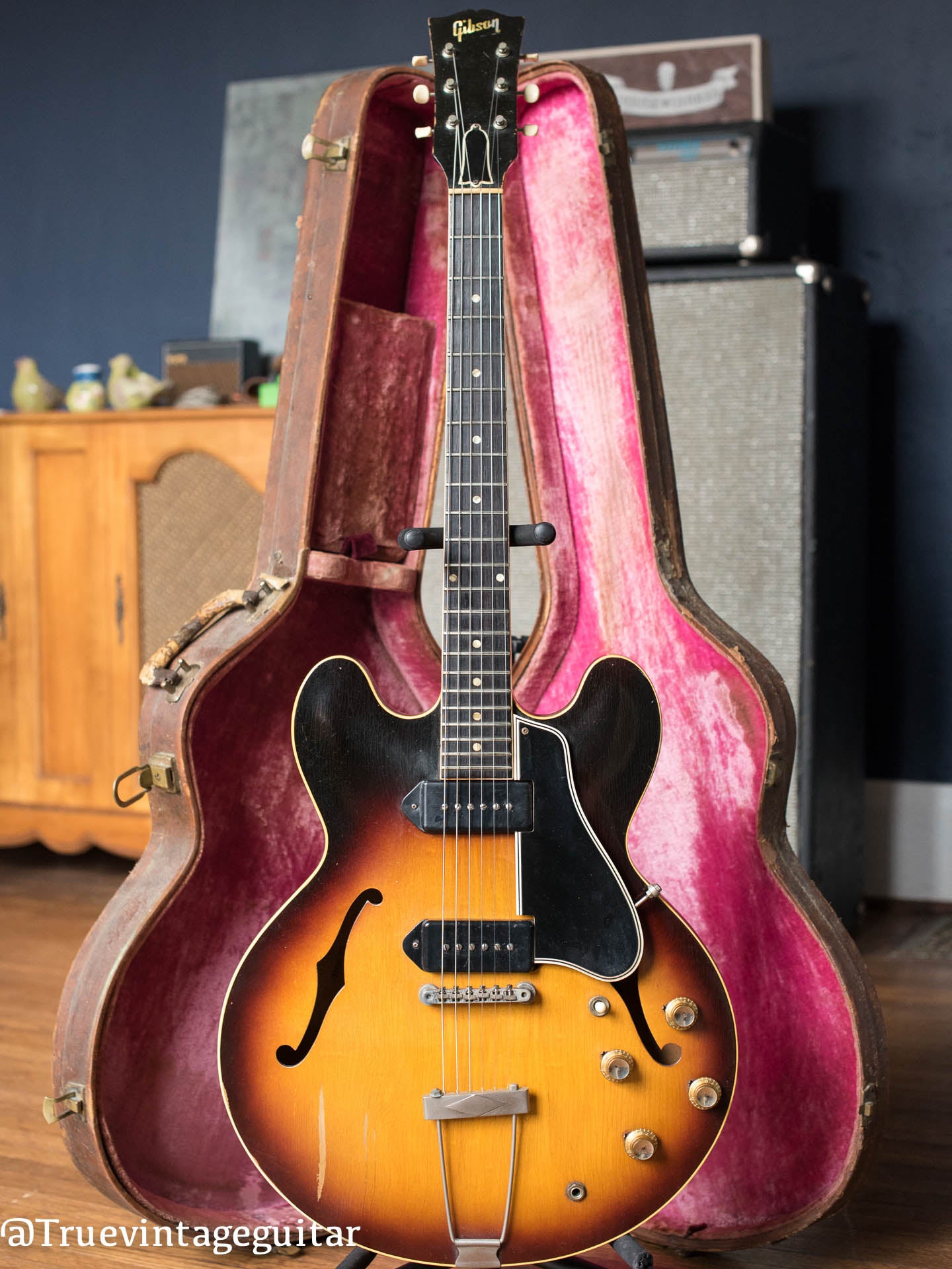 Vintage 1961 Gibson ES-330 electric guitar