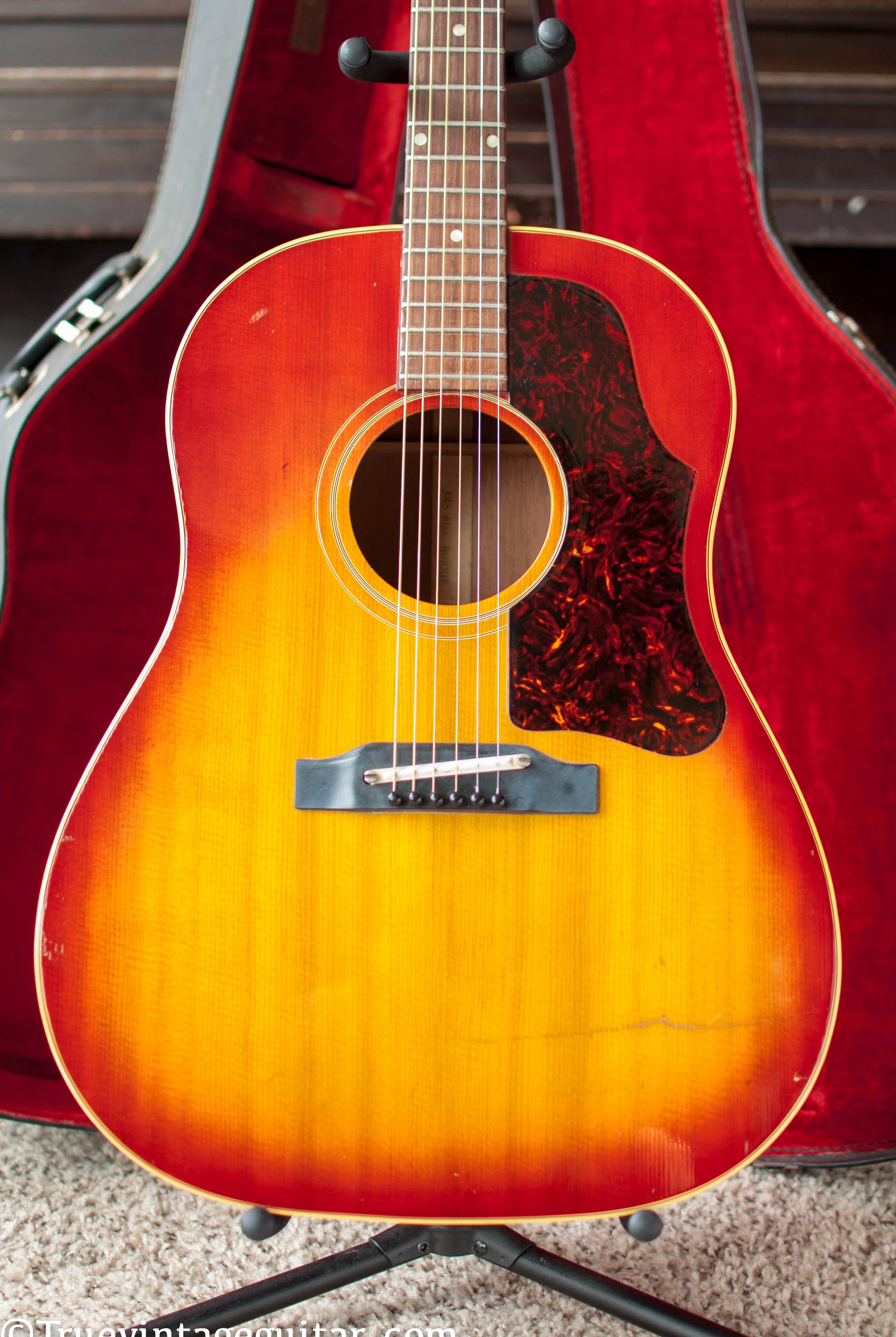 Vintage 1963 Gibson J-45 Cherry Sunburst acoustic guitar