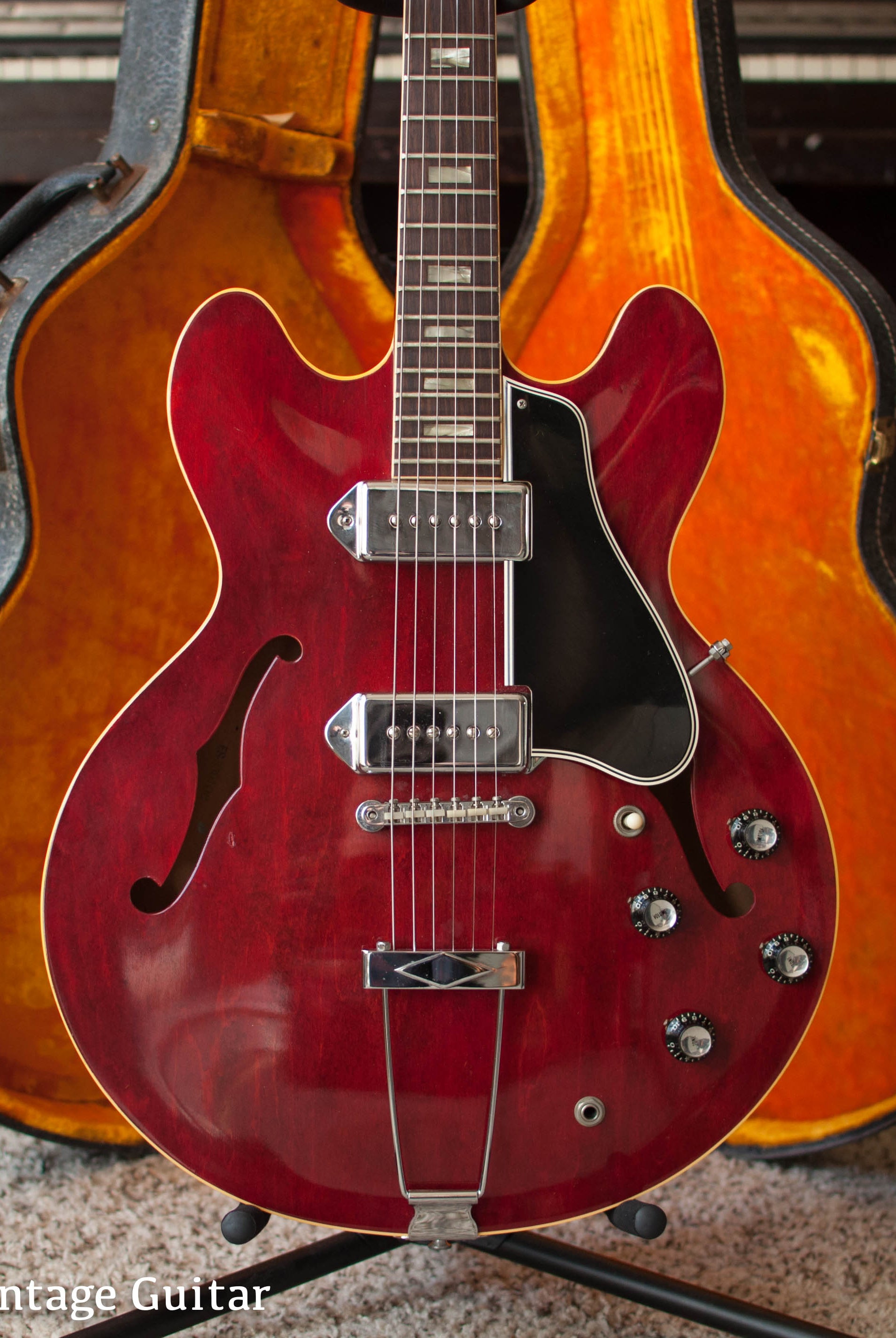 Gibson ES-330 1966 1960s Cherry Red electric guitar