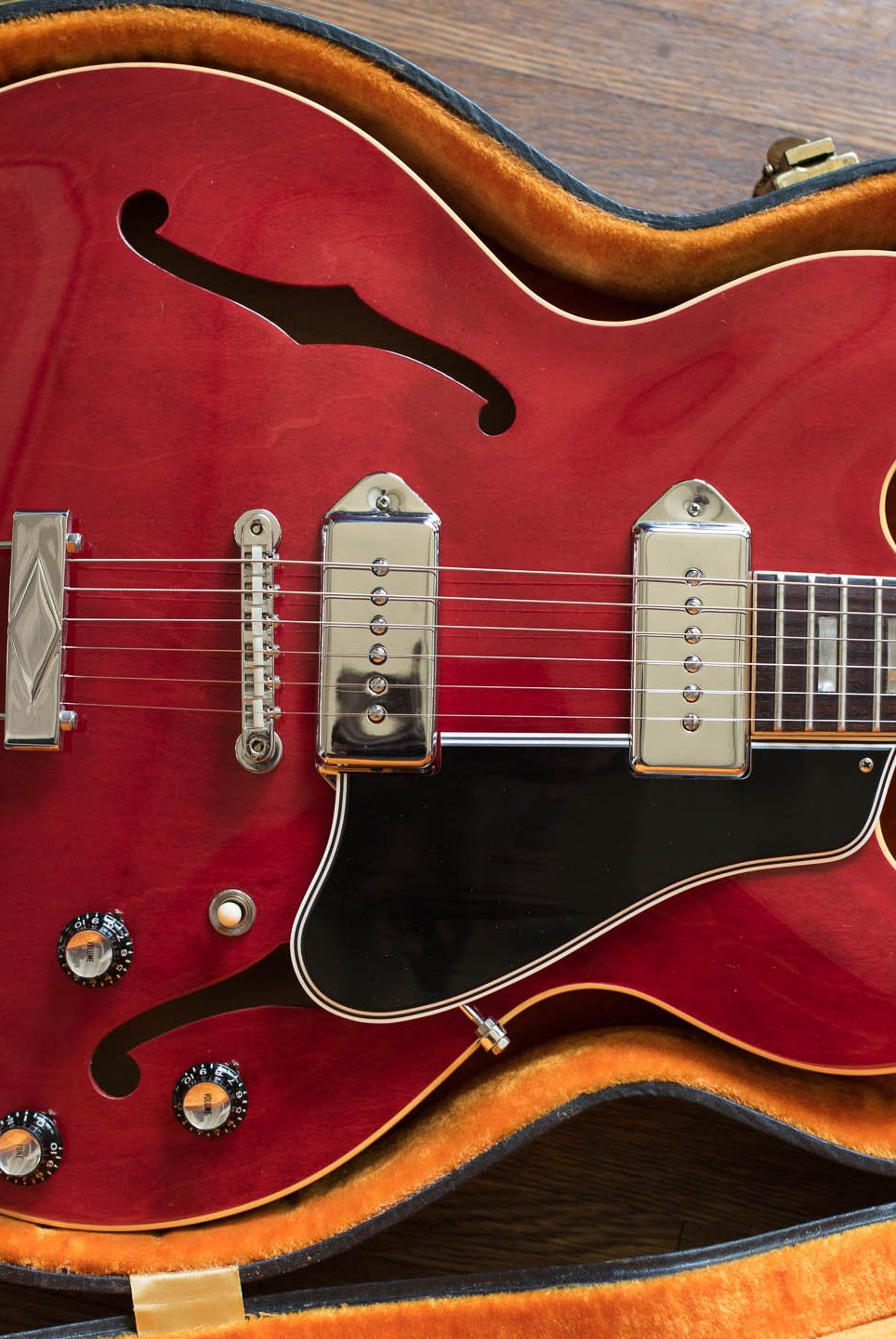 Vintage Gibson ES-330 red electric guitar