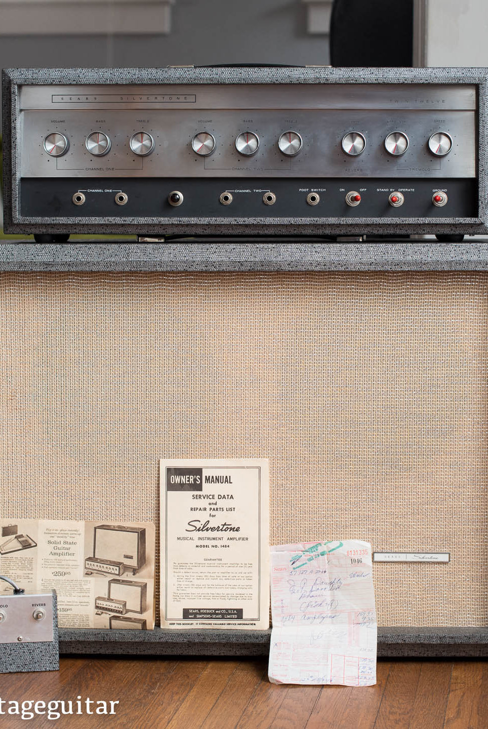 Vintage 1966 Silvertone 1484 Twin Twelve guitar amp
