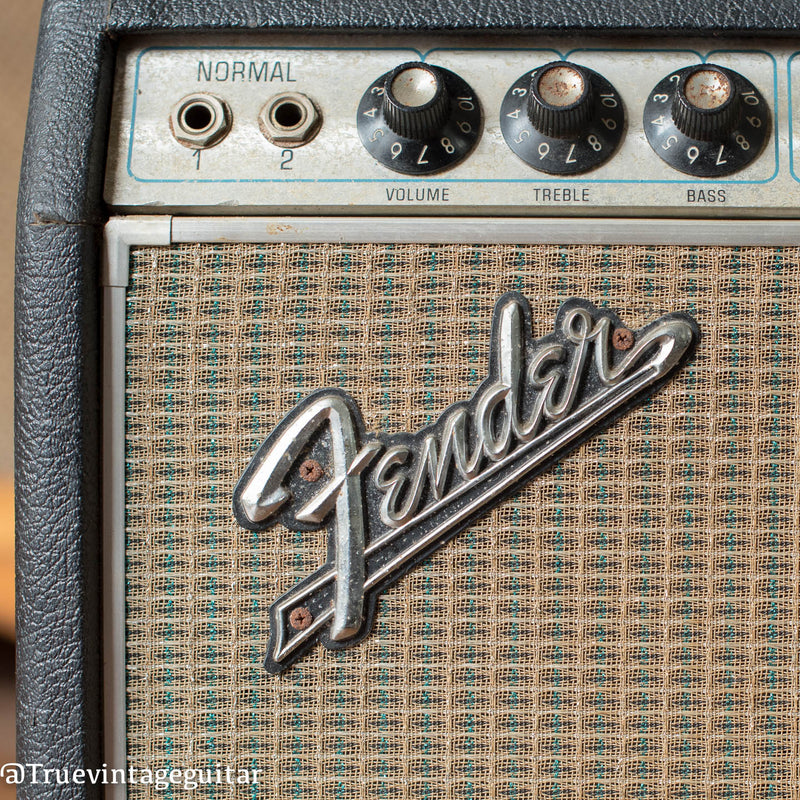 1969 Fender Deluxe Reverb Amp drip edge, raised logo