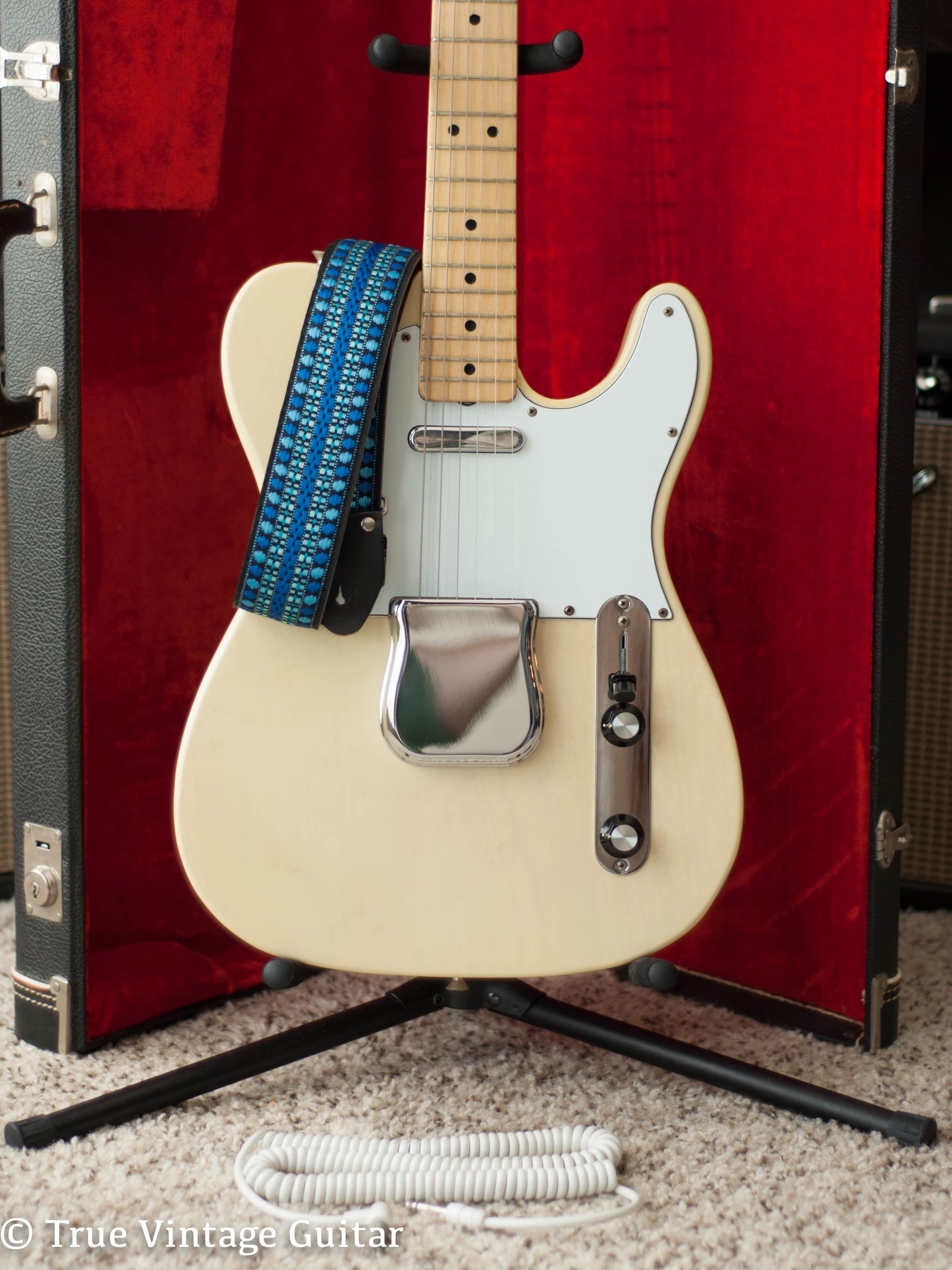 Vintage 1973 Fender Full Lineup Catalog From Japan