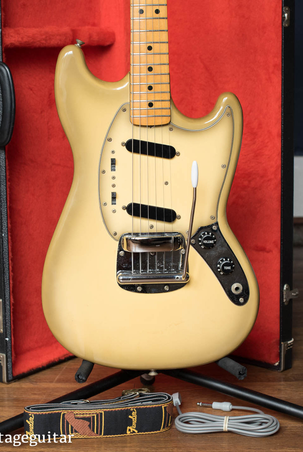 Vintage 1978 Fender Mustang Antigua guitar