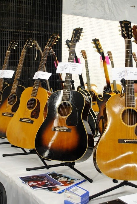 How to purchase a guitar at a guitar show..... a dealer's perspective