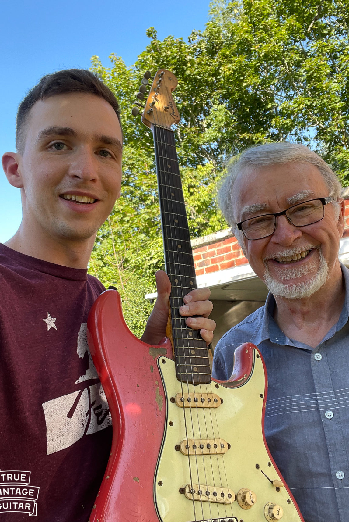 Fender guitar collector who buys Fender Stratocaster 1962 Fiesta Red guitar in London, England, UK