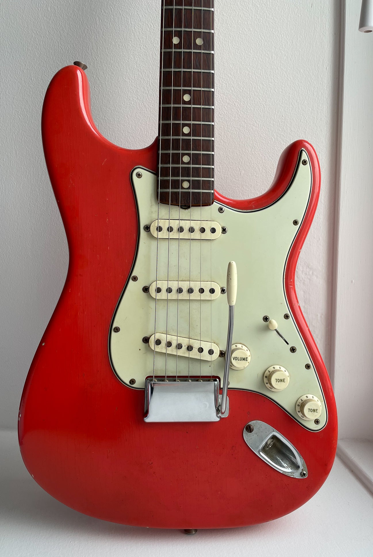 Fiesta Red Stratocaster '65 purchased in Scotland by guitar collector