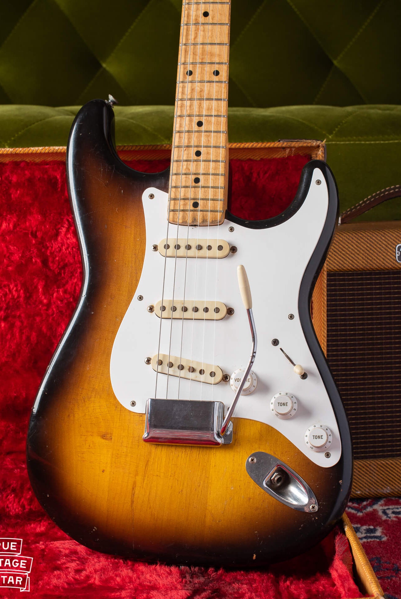Fender guitar collector buys Fender Stratocaster 1957
