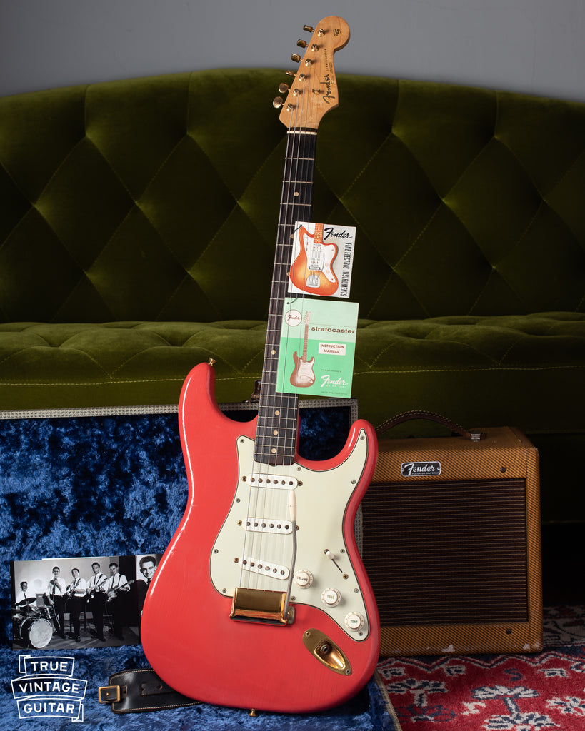 Fender Stratocaster 1962 Fiesta Red Gold Hardware – Guitar