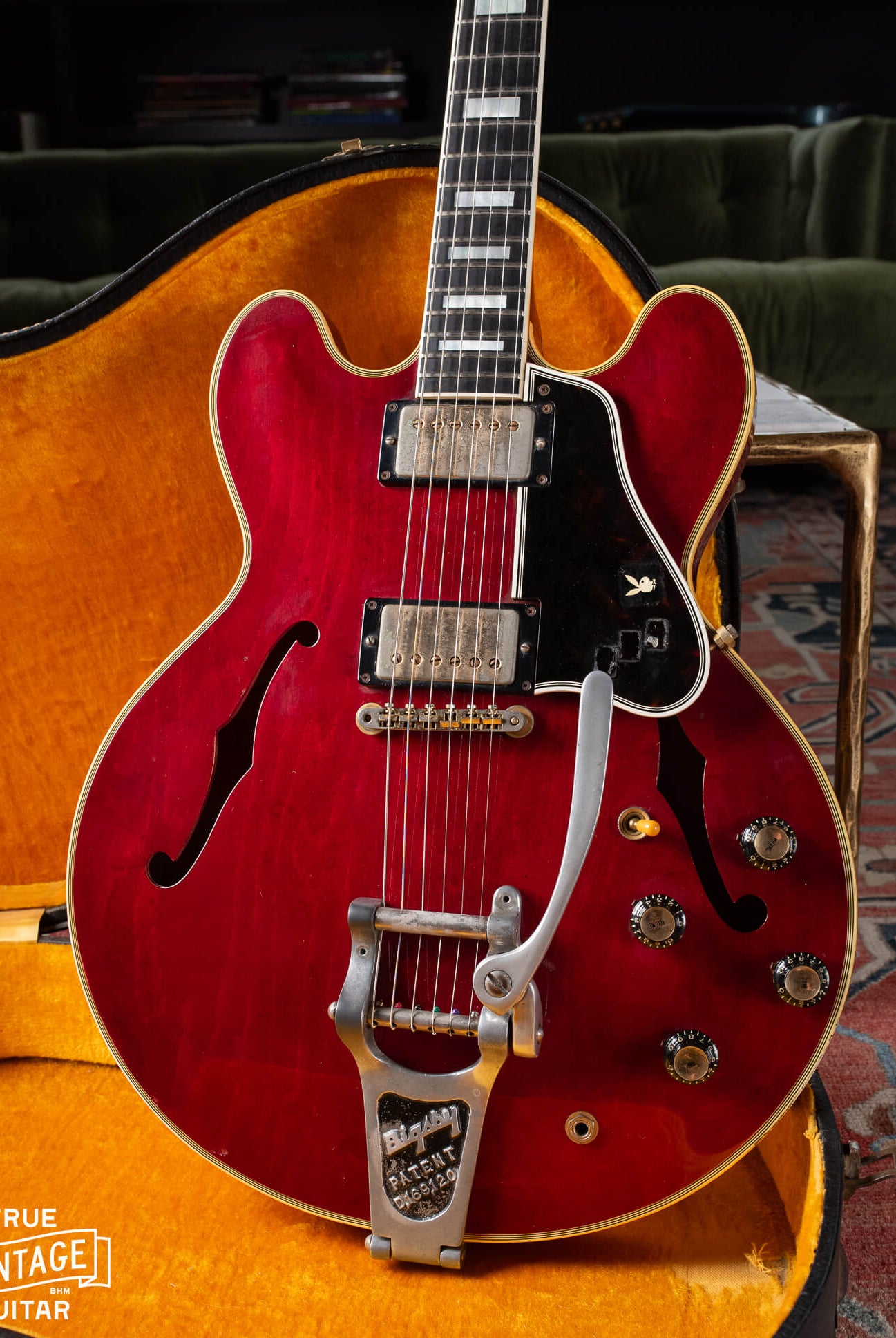 Video of a vintage Gibson ES-355 Mono guitar