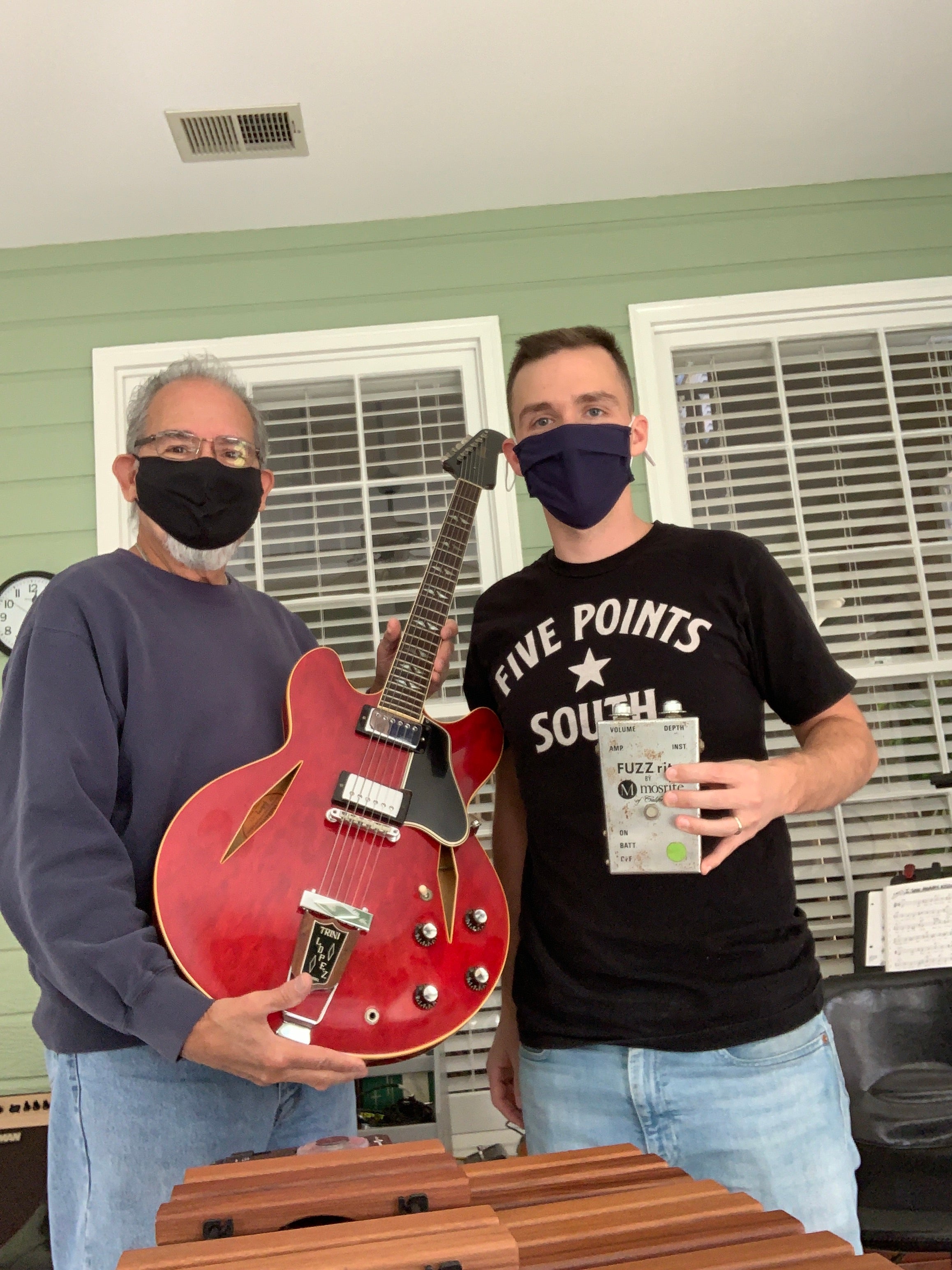 Gibson guitar buyer