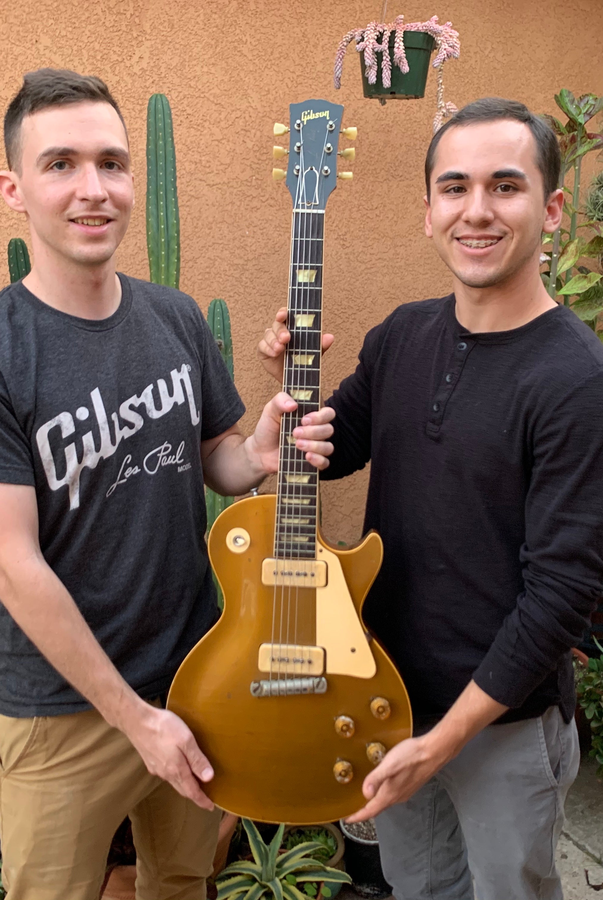 Where to sell vintage Gibson Les Paul guitars