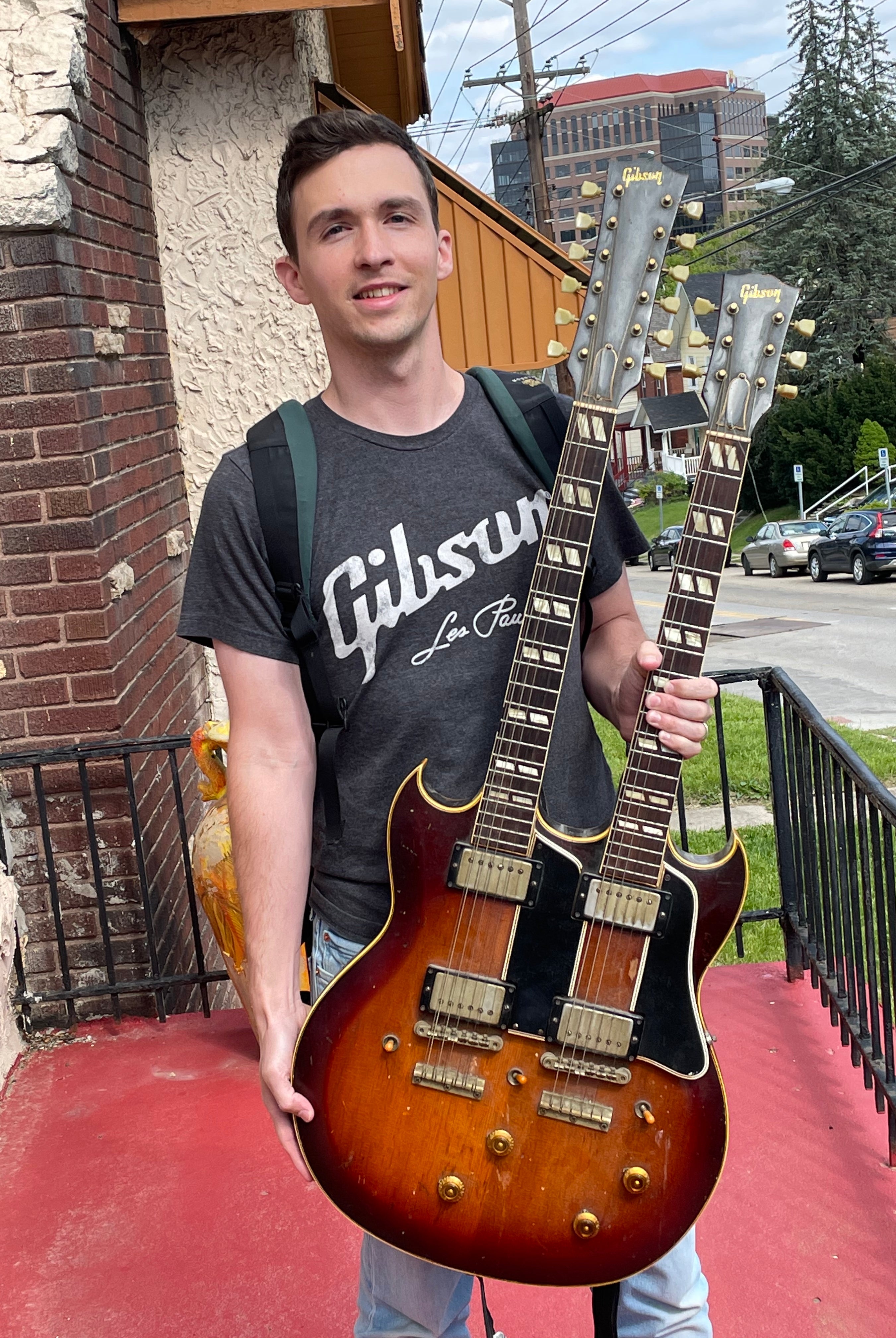 Where to sell Gibson guitars