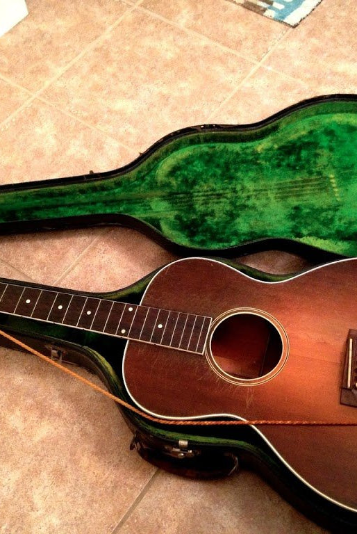 1931 Gibson L-1 with the original plush green case... Gorgeous
