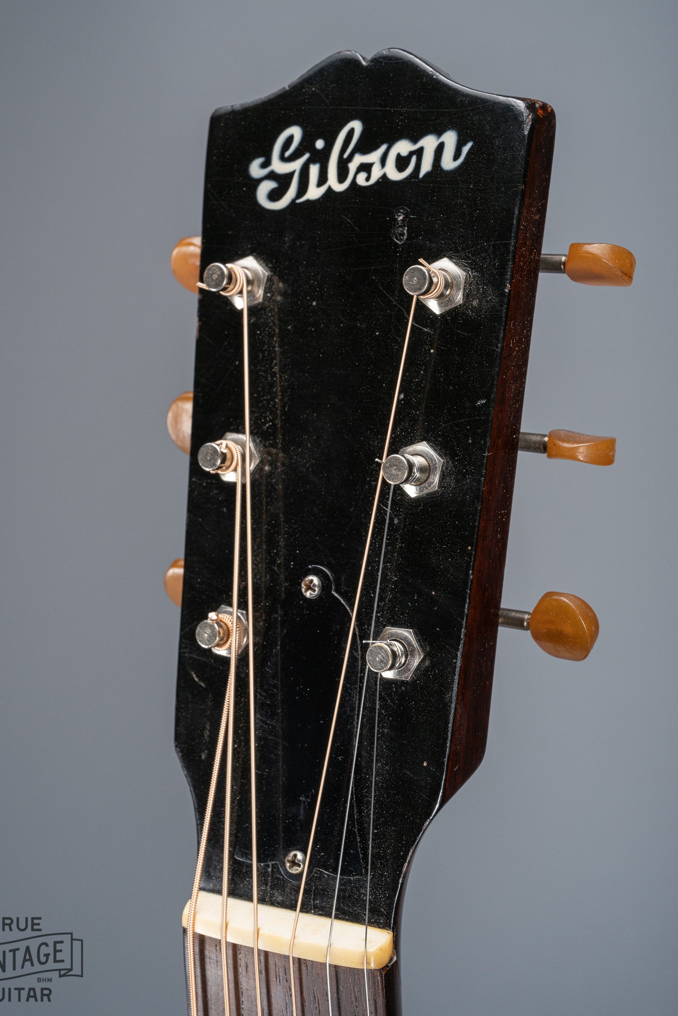 1939 Gibson J35 Sunburst Front of Headstock
