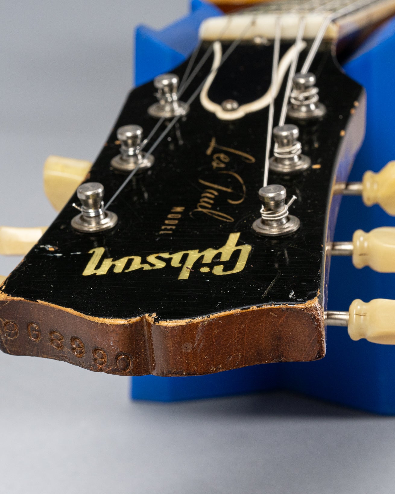 1952 Gibson Les Paul Goldtop guitar serial number