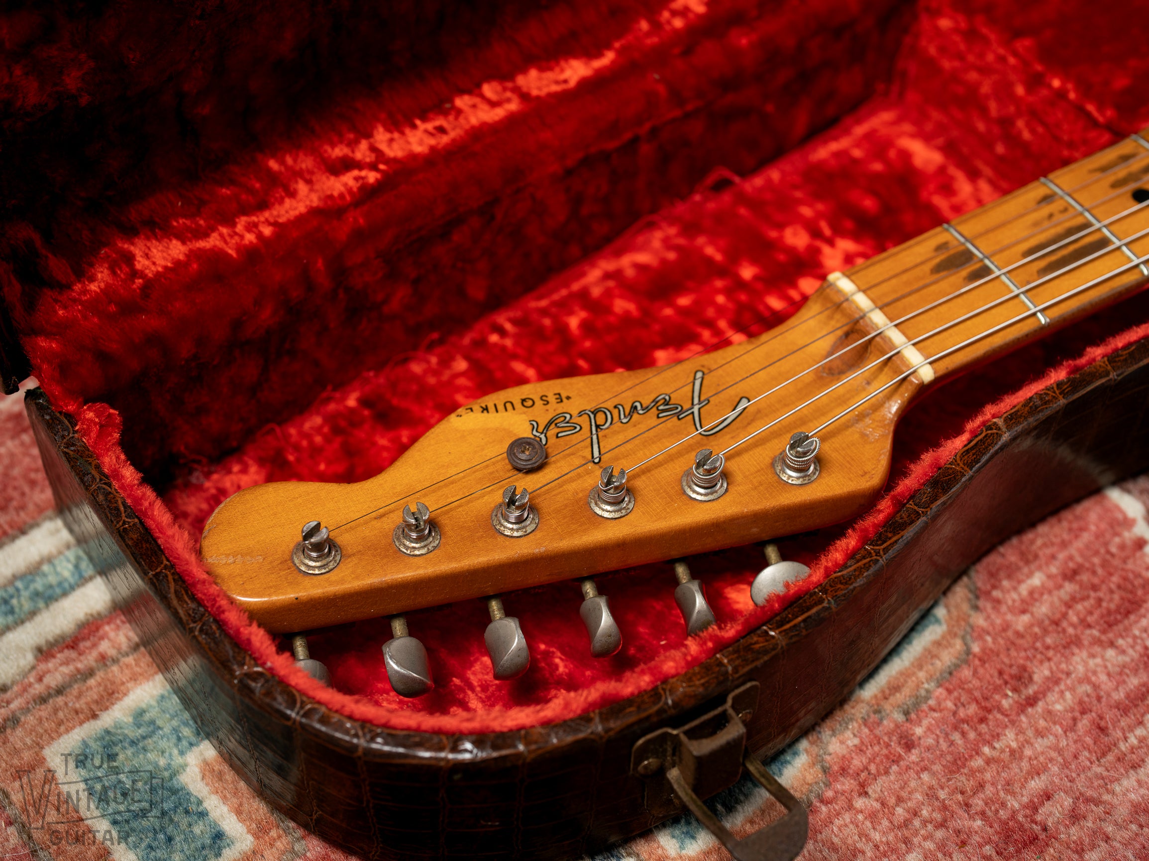 headstock in case