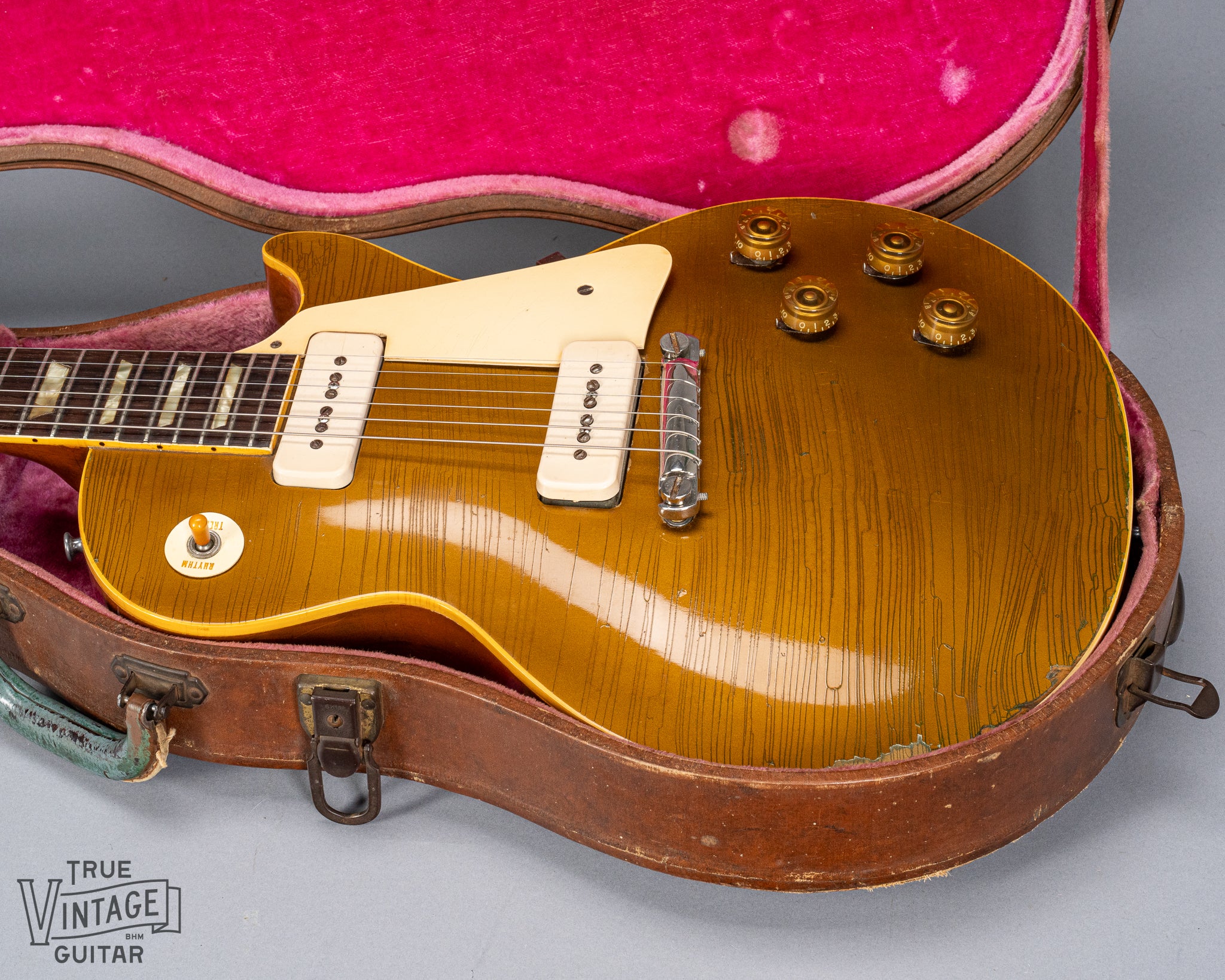 1954 Gibson Les Paul Goldtop guitar body finish checking in original case
