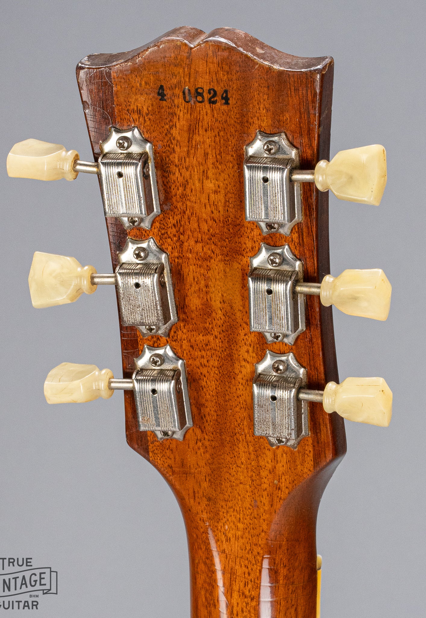 back of Front of 1954 Gibson Les Paul Goldtop guitar headstock serial number tuners