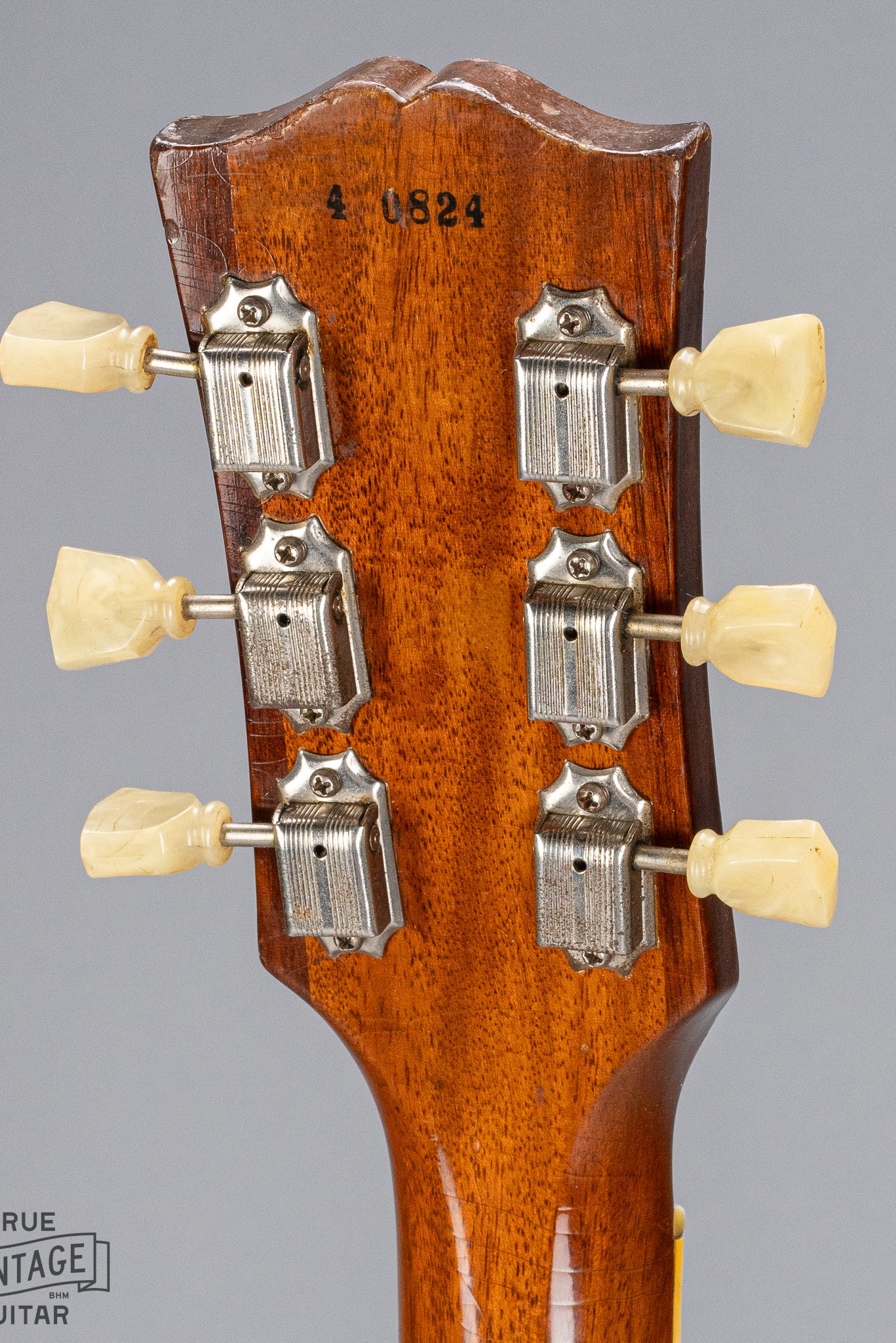 back of Front of 1954 Gibson Les Paul Goldtop guitar headstock serial number tuners
