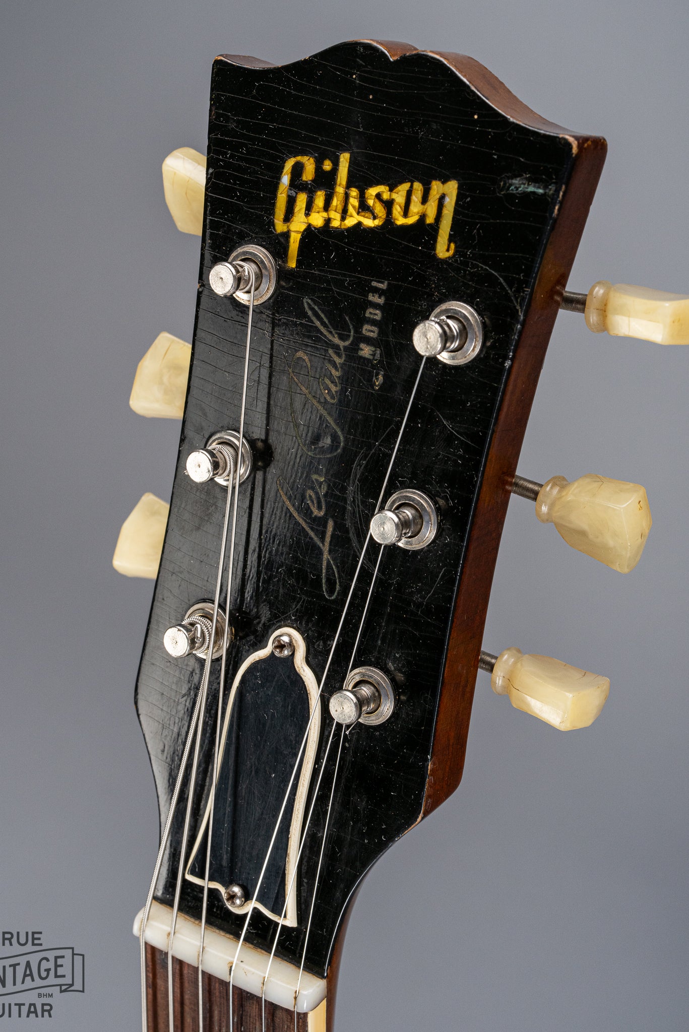 Front of 1954 Gibson Les Paul Goldtop guitar headstock finish checking Gibson logo