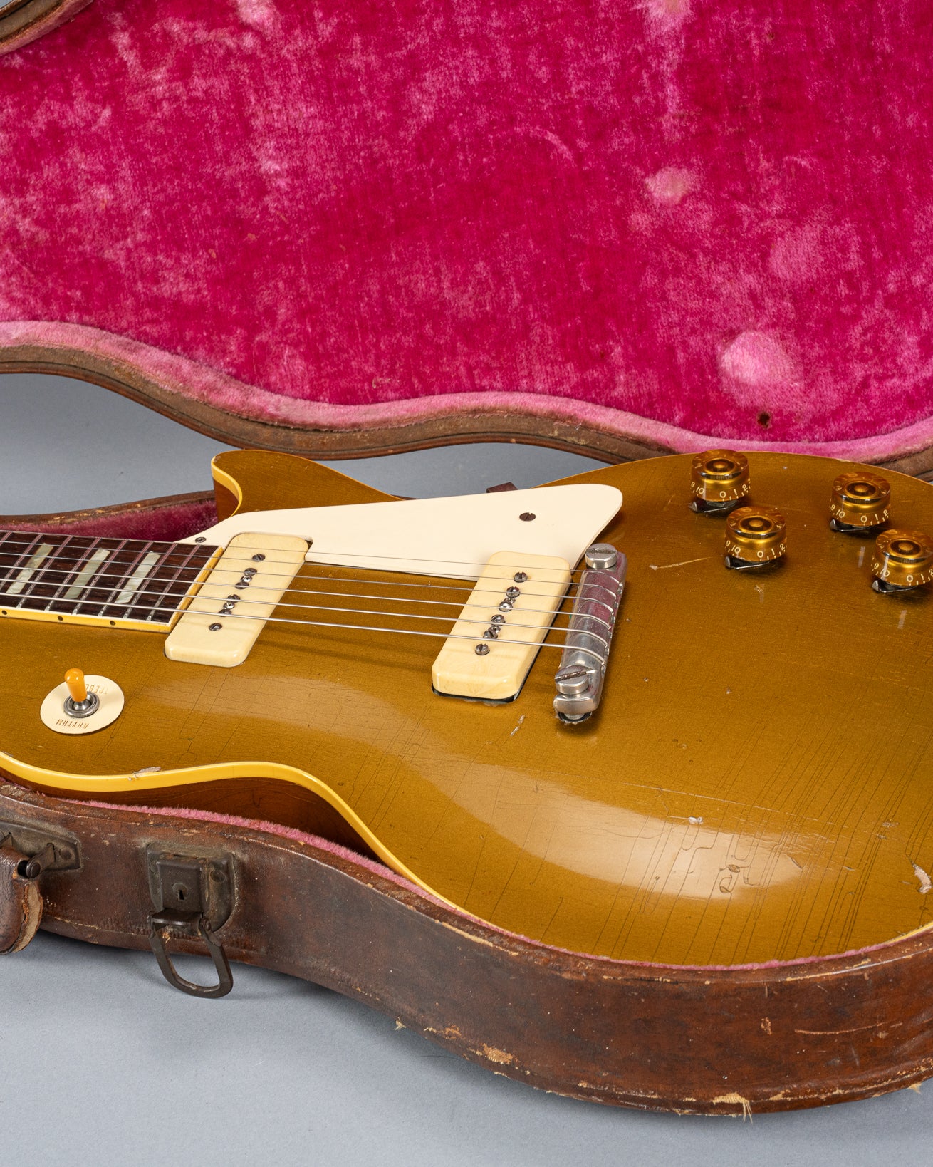 1954 Gibson Les Paul Standard Goldtop guitar body in original case gibson