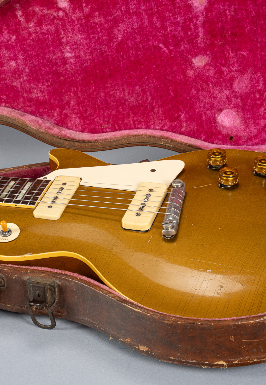 1954 Gibson Les Paul Standard Goldtop guitar body in original case gibson