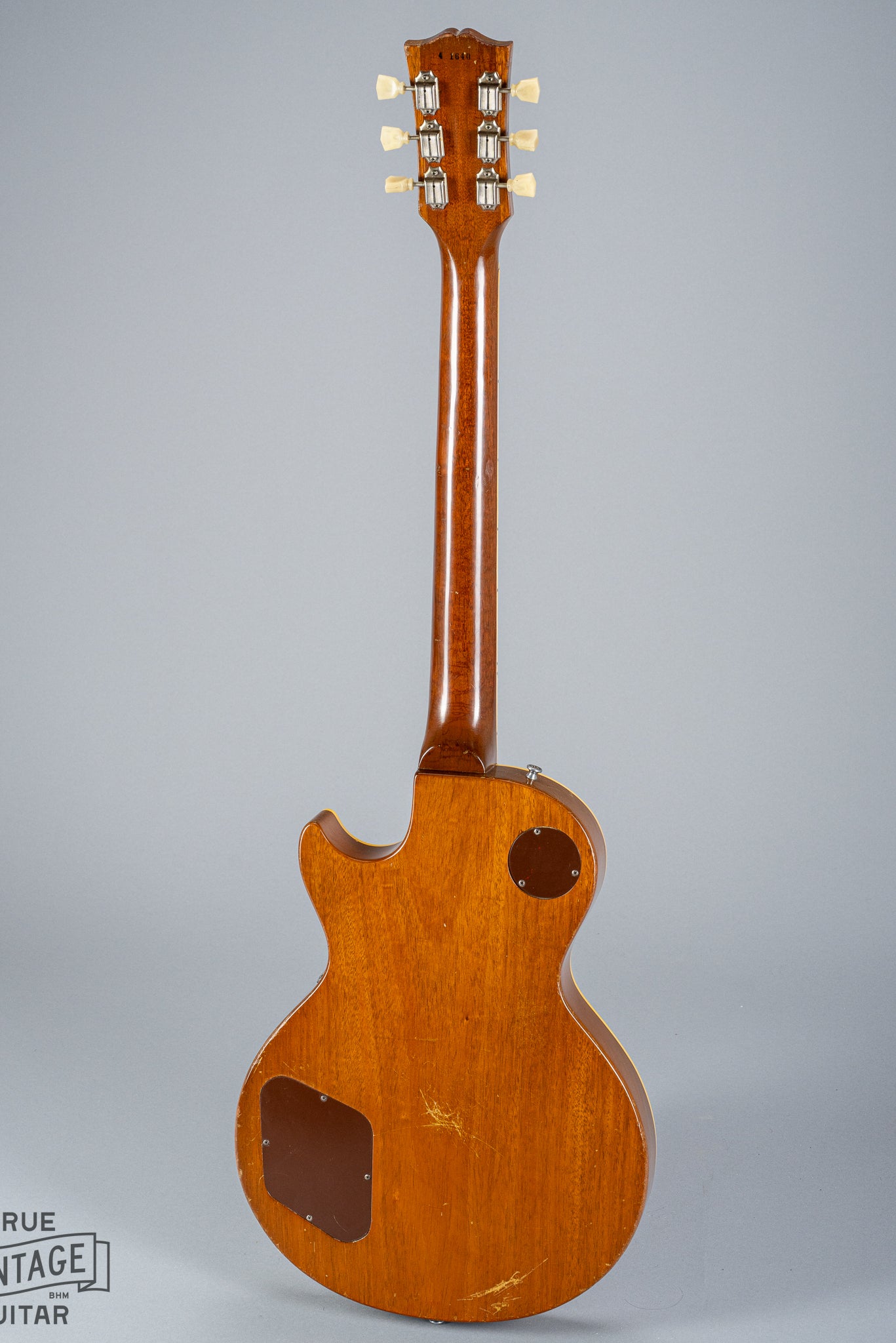 back of 1954 Gibson Les Paul Standard Goldtop guitar body p90 pickups back plate neck heel joint headstock serial number tuners