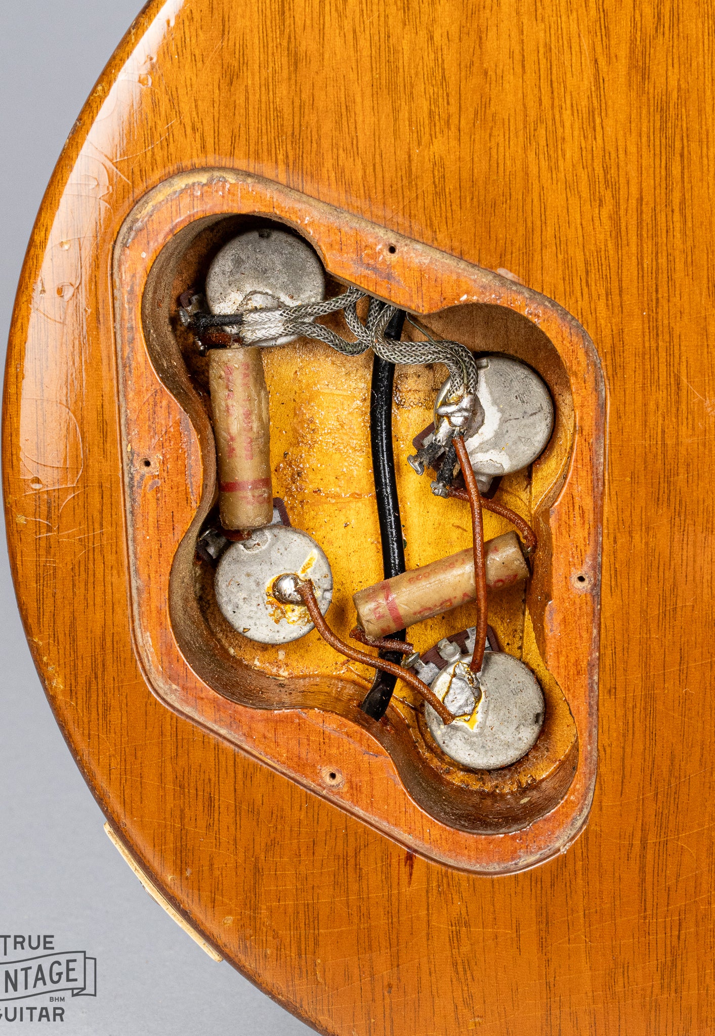 1954 Gibson Les Paul Goldtop guitar control cavity pots wiring electronics