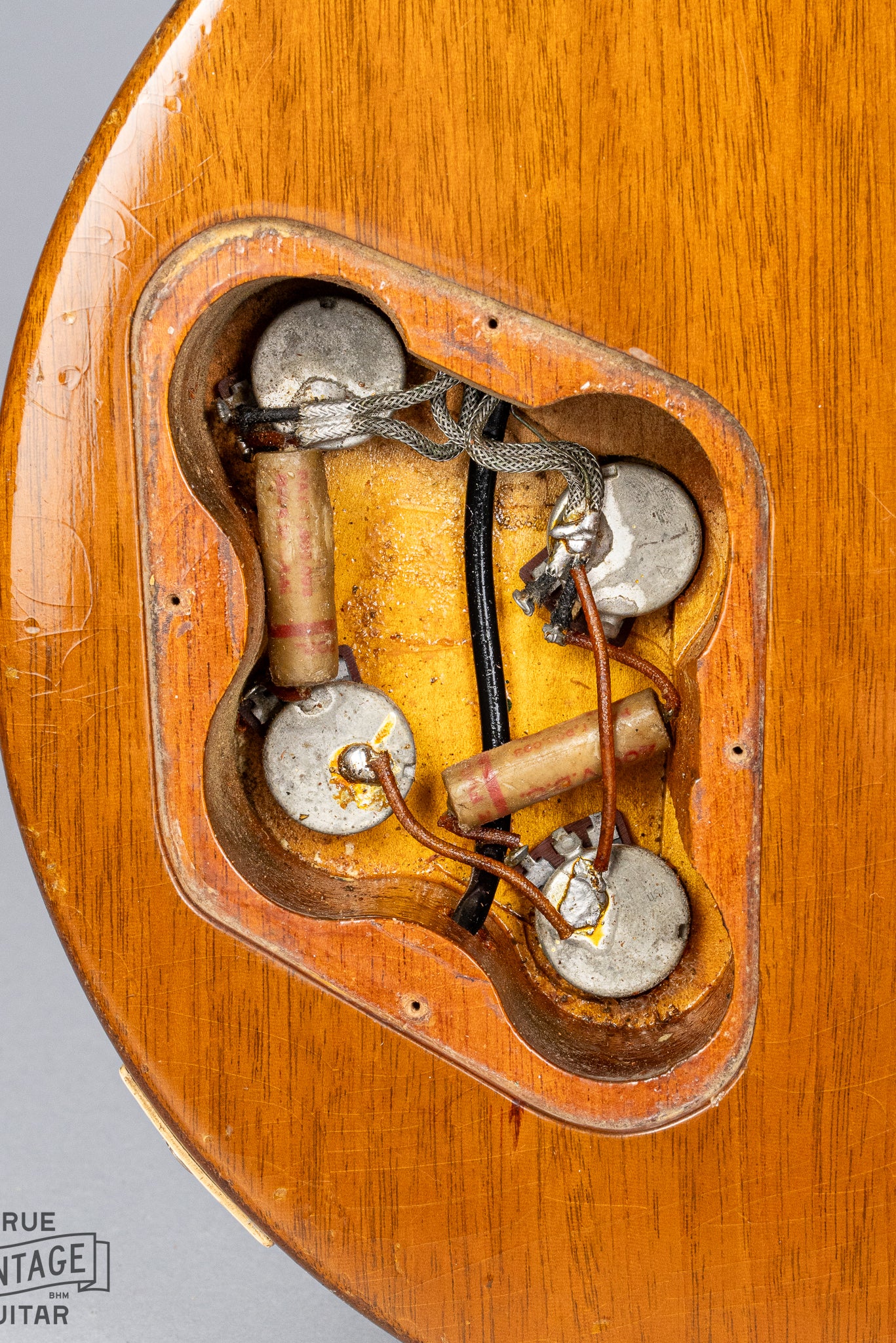 1954 Gibson Les Paul Goldtop guitar control cavity pots wiring electronics