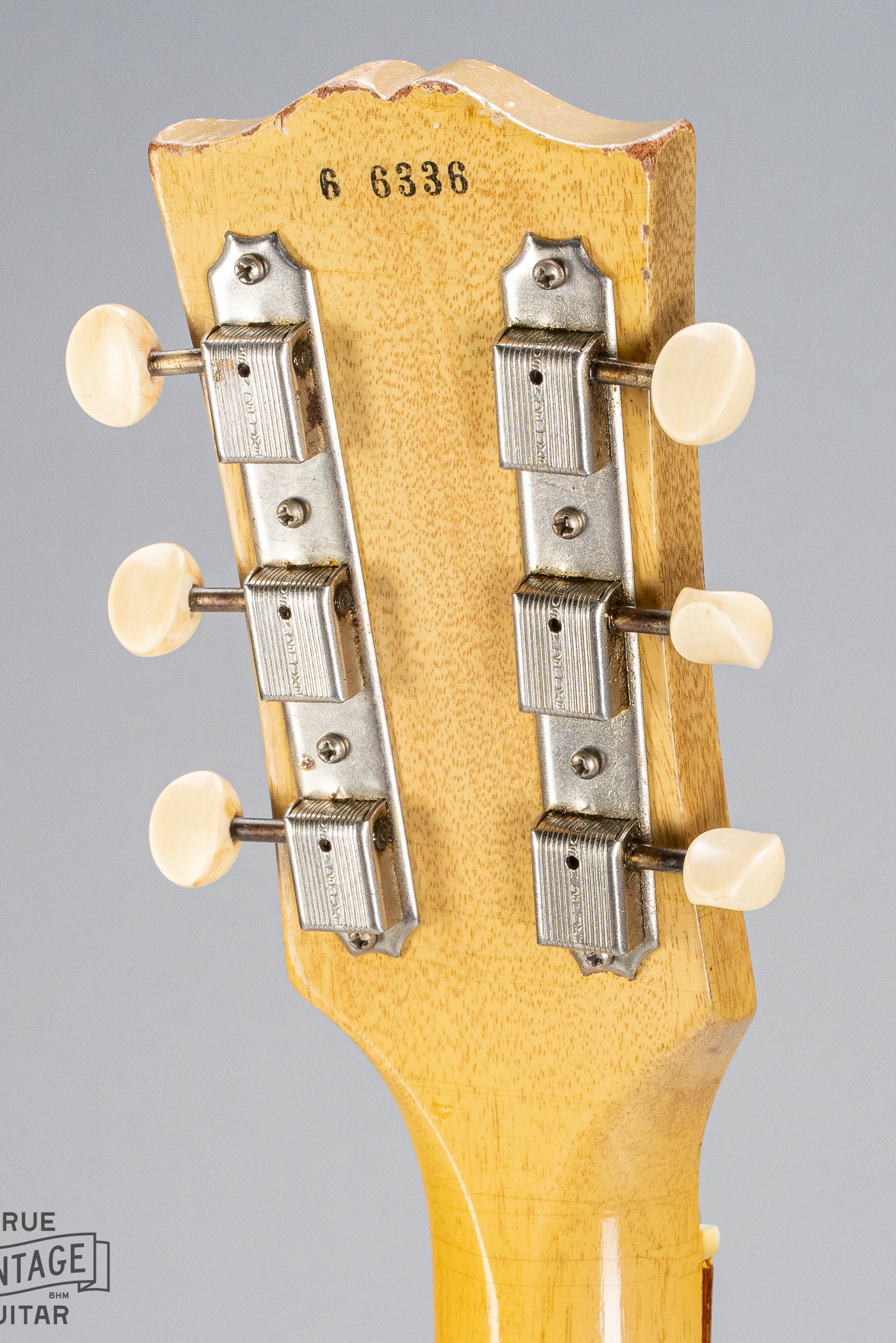 back of Gibson Les Paul TV Model guitar headstock tuners serial number