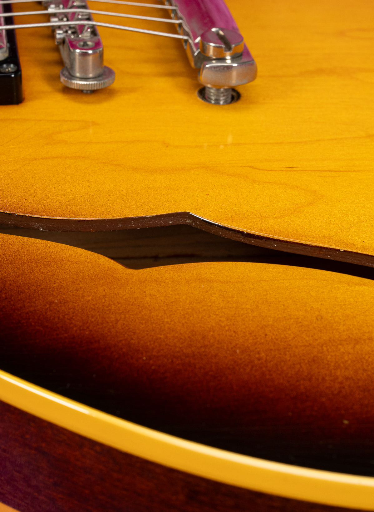 Three layer thing top of 1959 Gibson ES-335