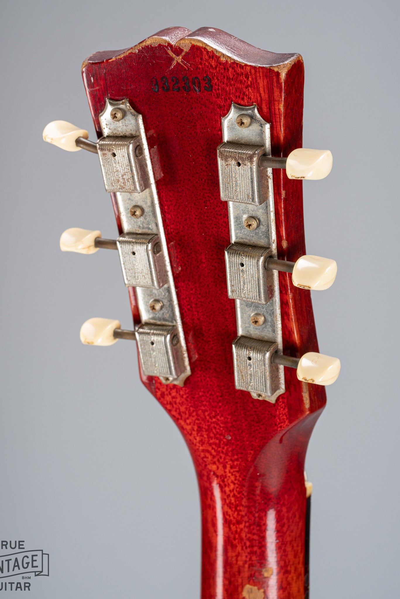 back of 1959 Gibson Les Paul Junior cherry guitar tuning machines tuner buttons serial number neck and headstock