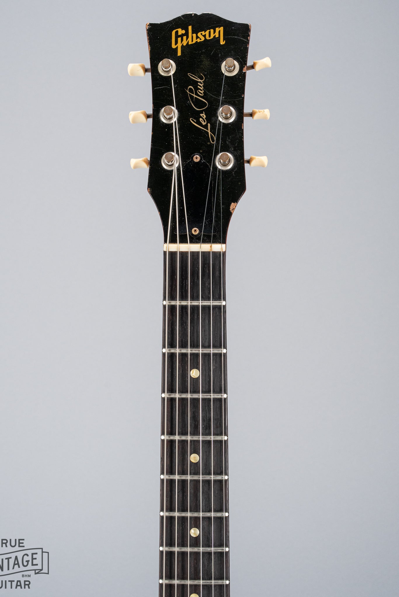 front of 1959 Gibson Les Paul Junior cherry guitar neck fretboard inlays frets headstock logo print tuning machines tuner buttons