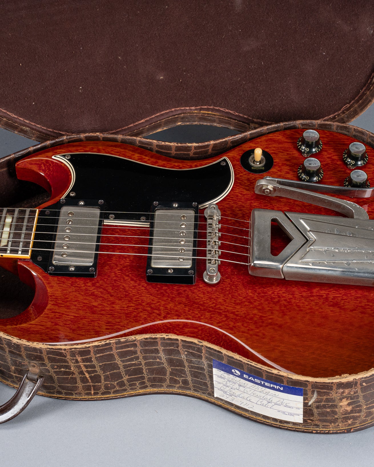 Front of 1961 Gibson Les Paul Standard Cherry in Original Case