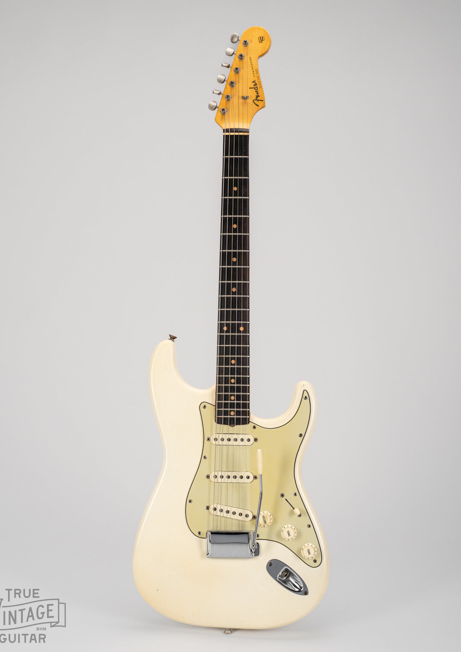 Front of 1962 Fender Stratocaster Olympic White guitar
