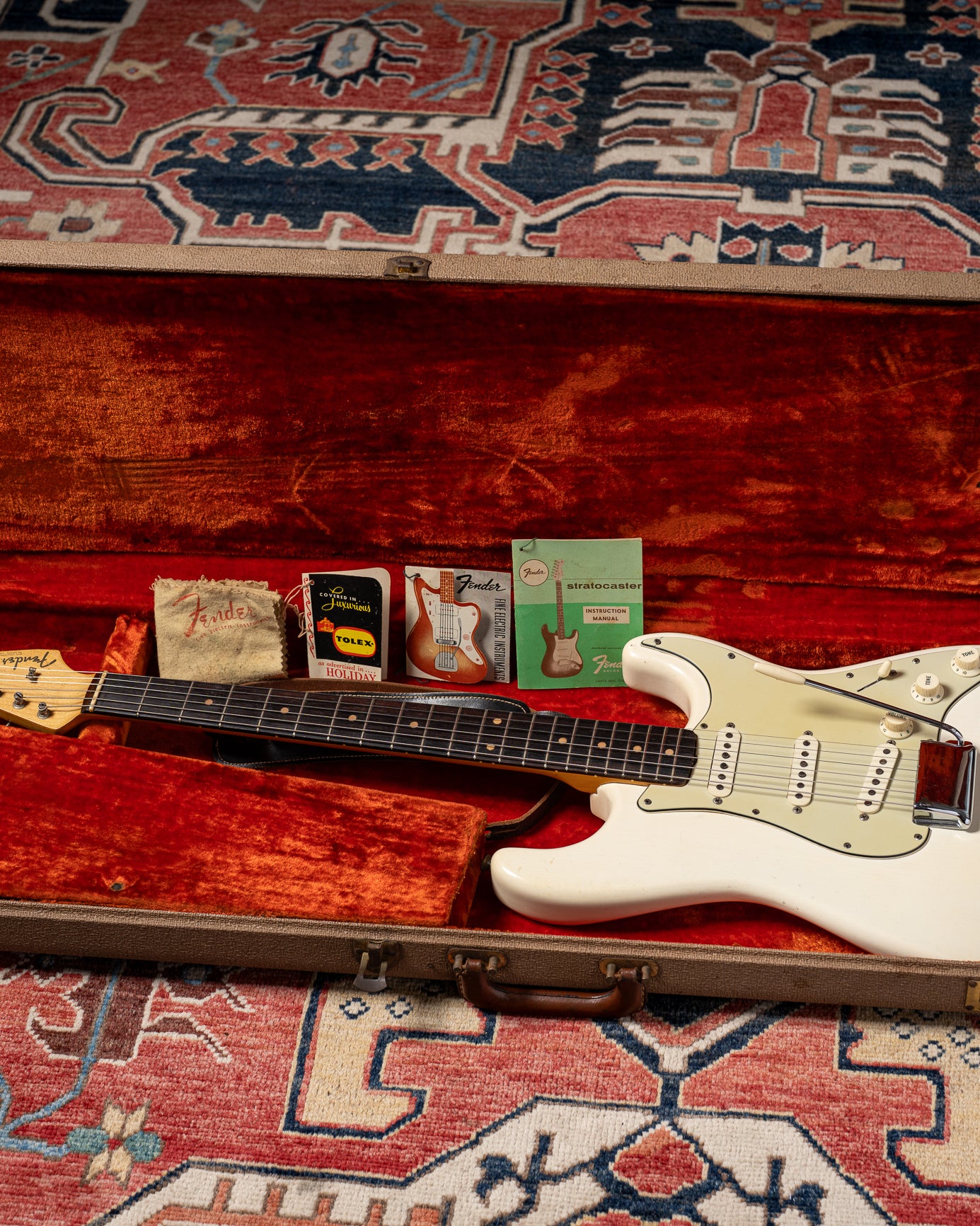 1962 Fender Stratocaster Olympic White in original orange lined brown case