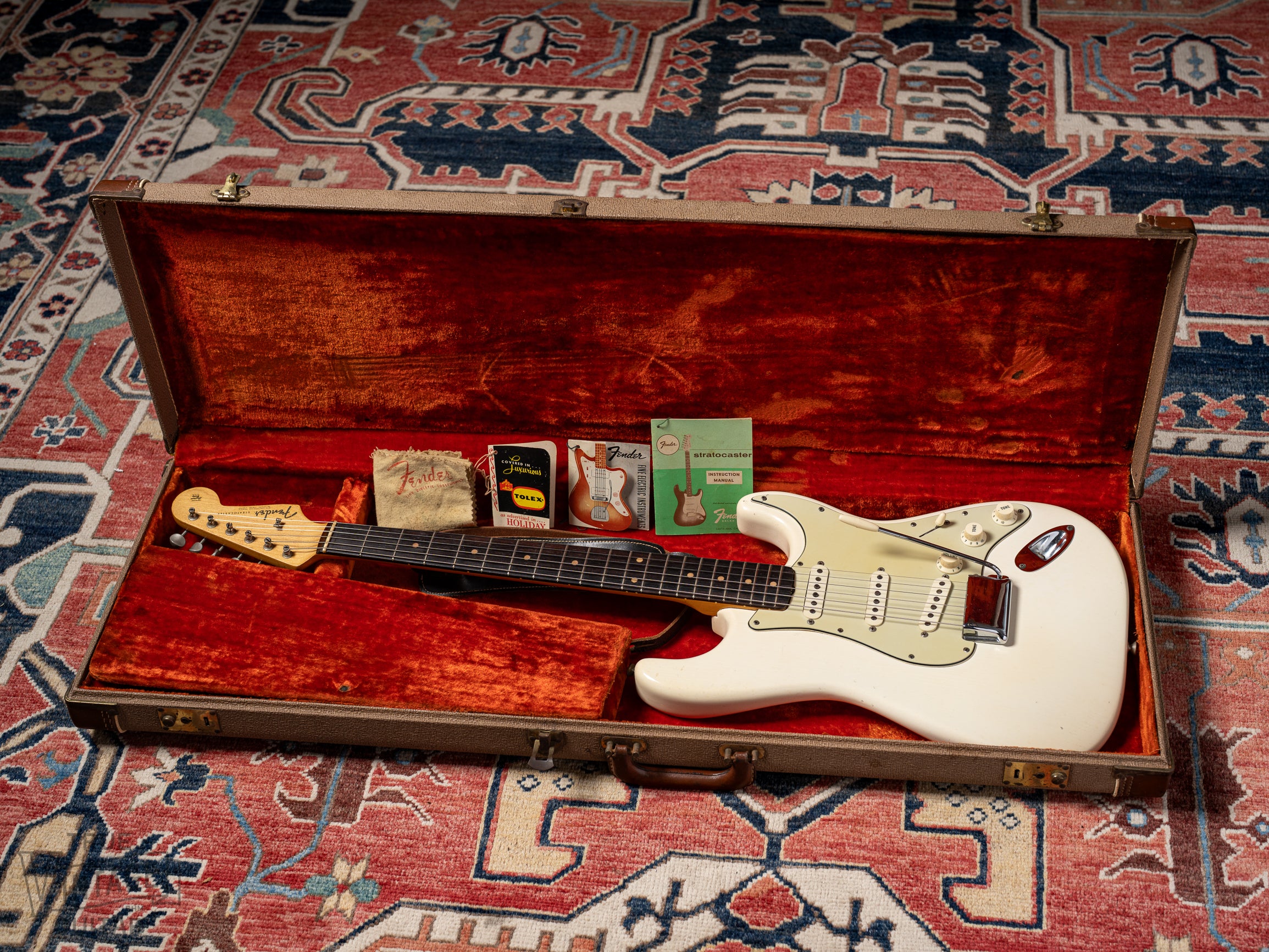 1962 Fender Stratocaster Olympic White in original orange lined brown case