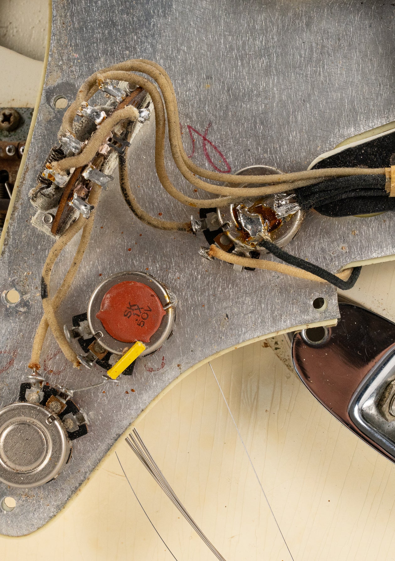Three potentiometers with untouched solder