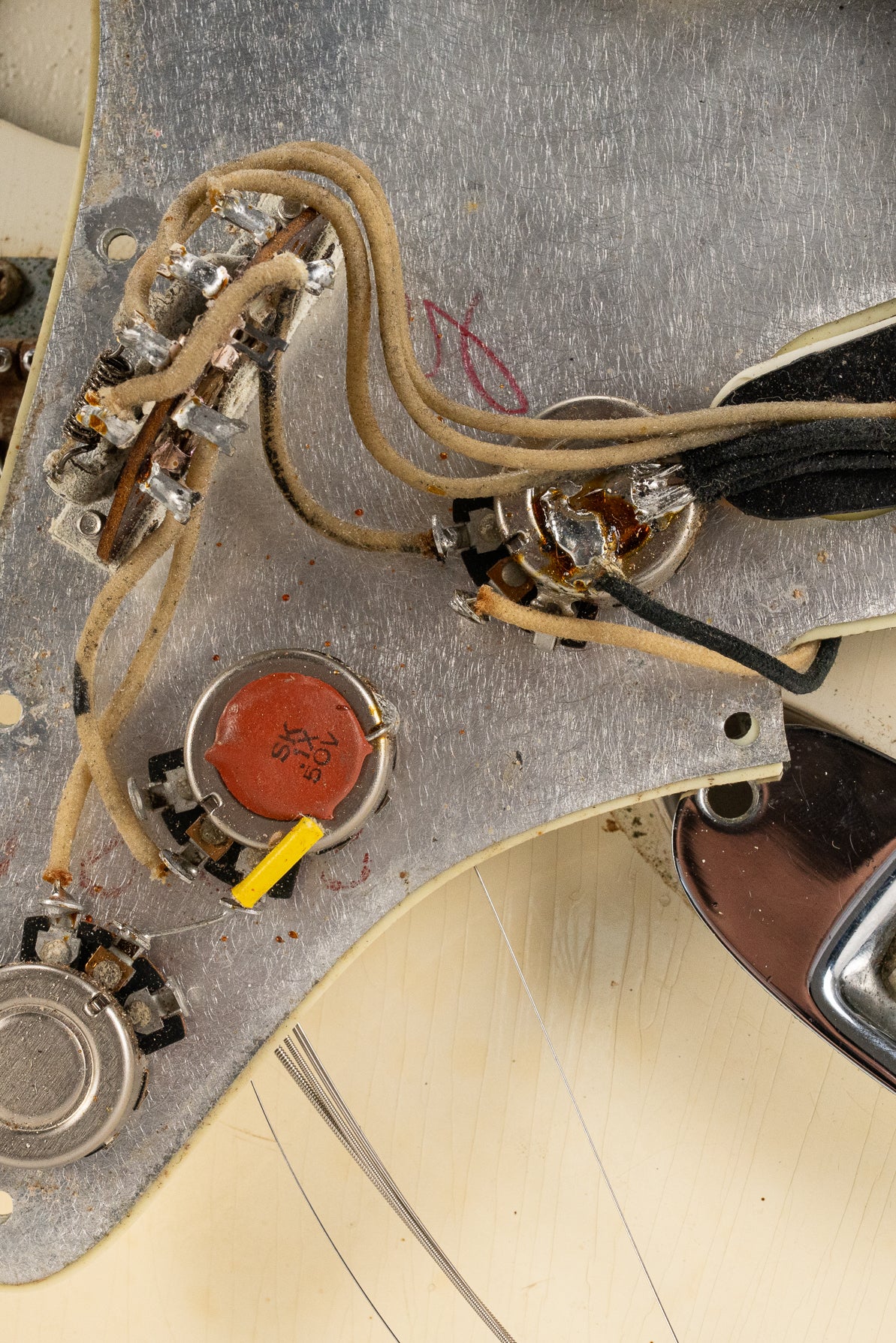 Three potentiometers with untouched solder
