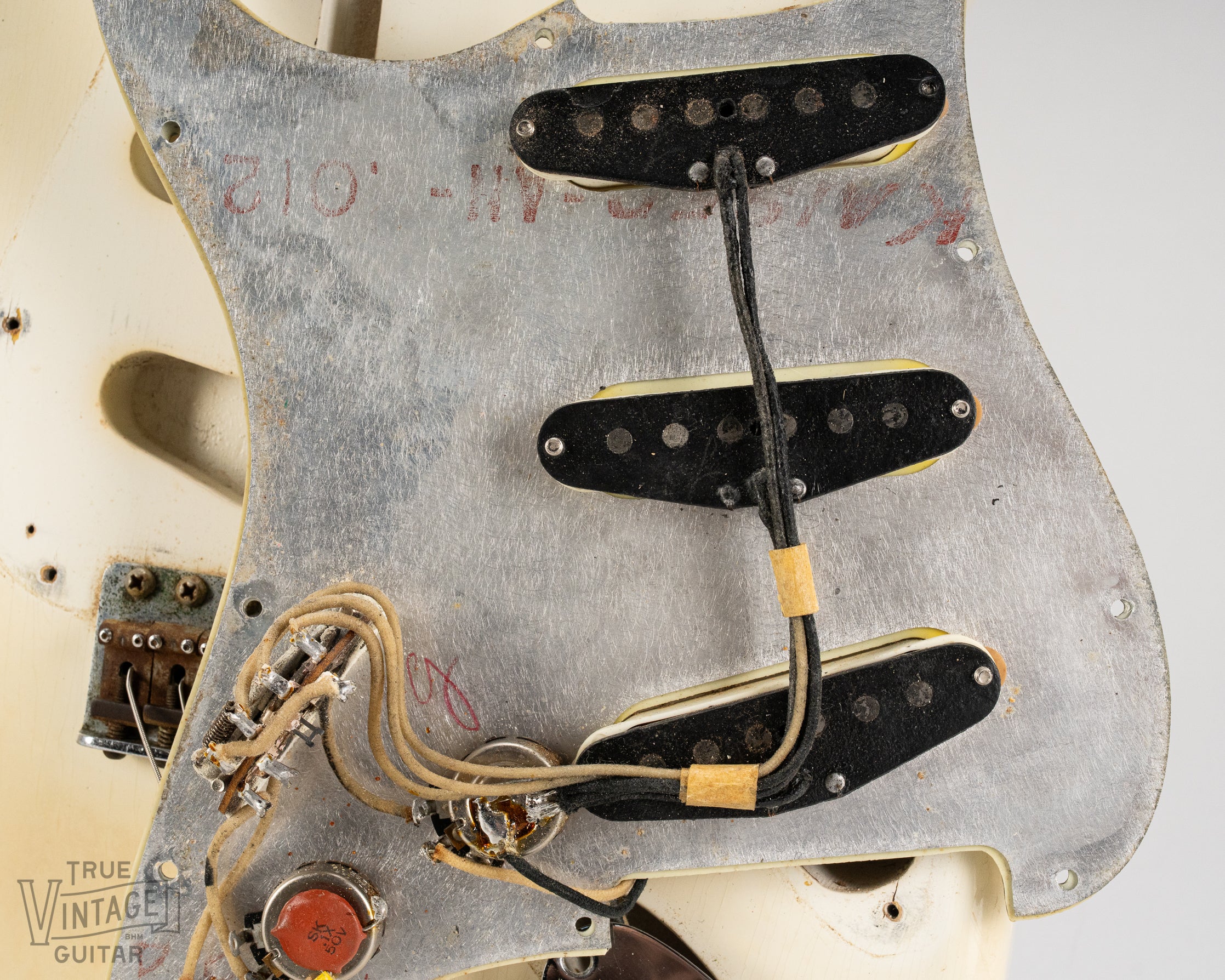 Black bobbin Stratocaster pickups