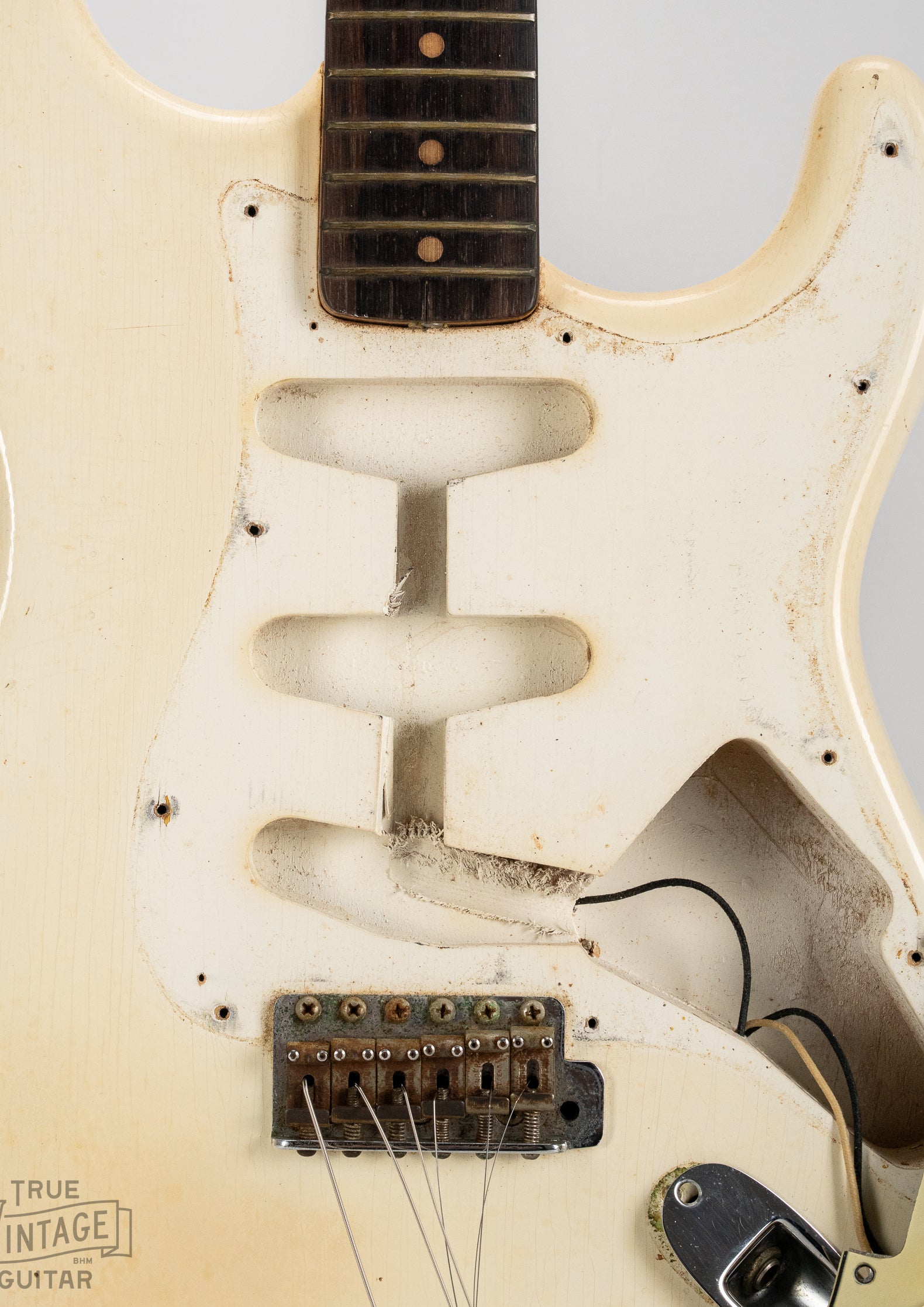 Original Olympic White finish on a Stratocaster from 1962