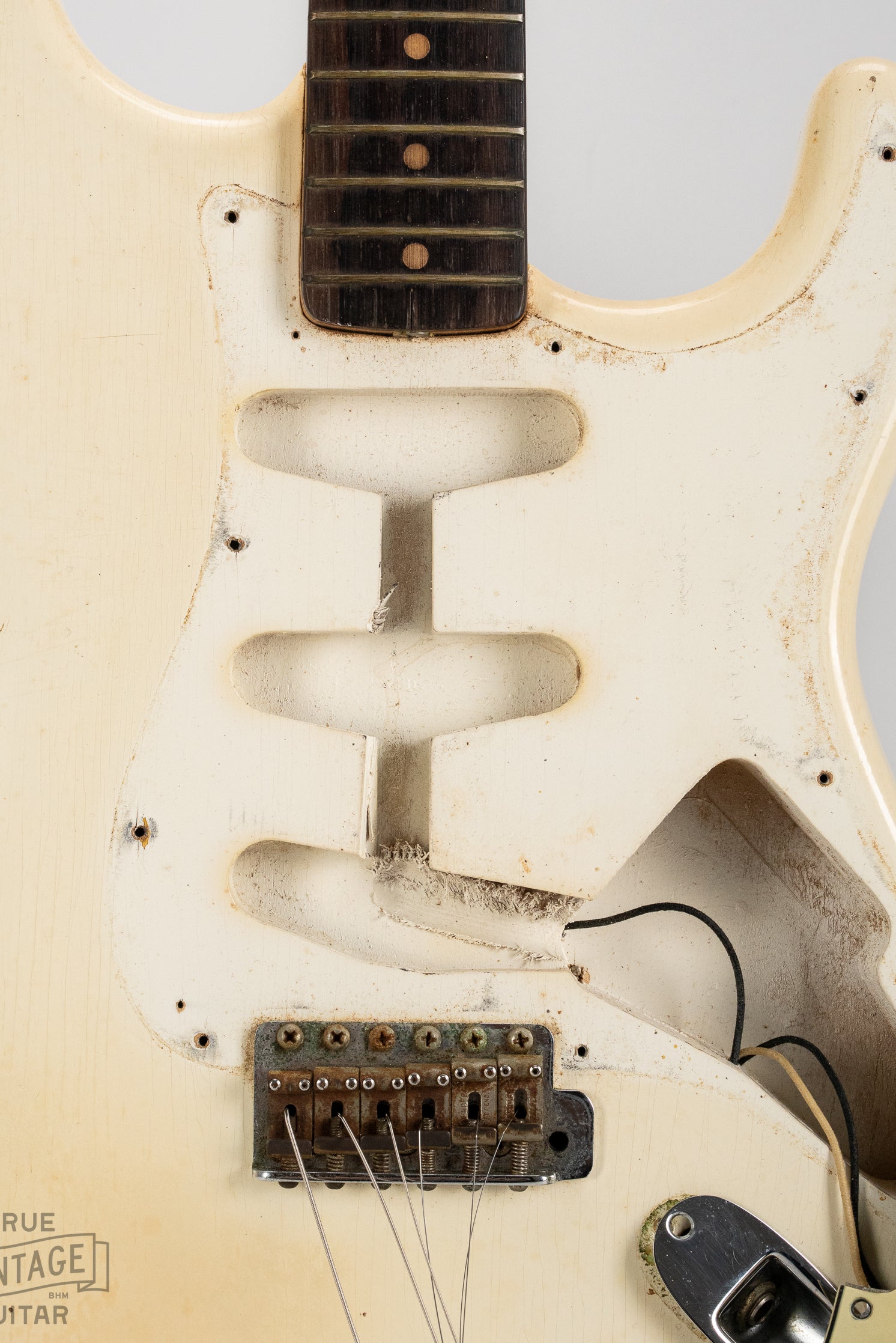 Original Olympic White finish on a Stratocaster from 1962