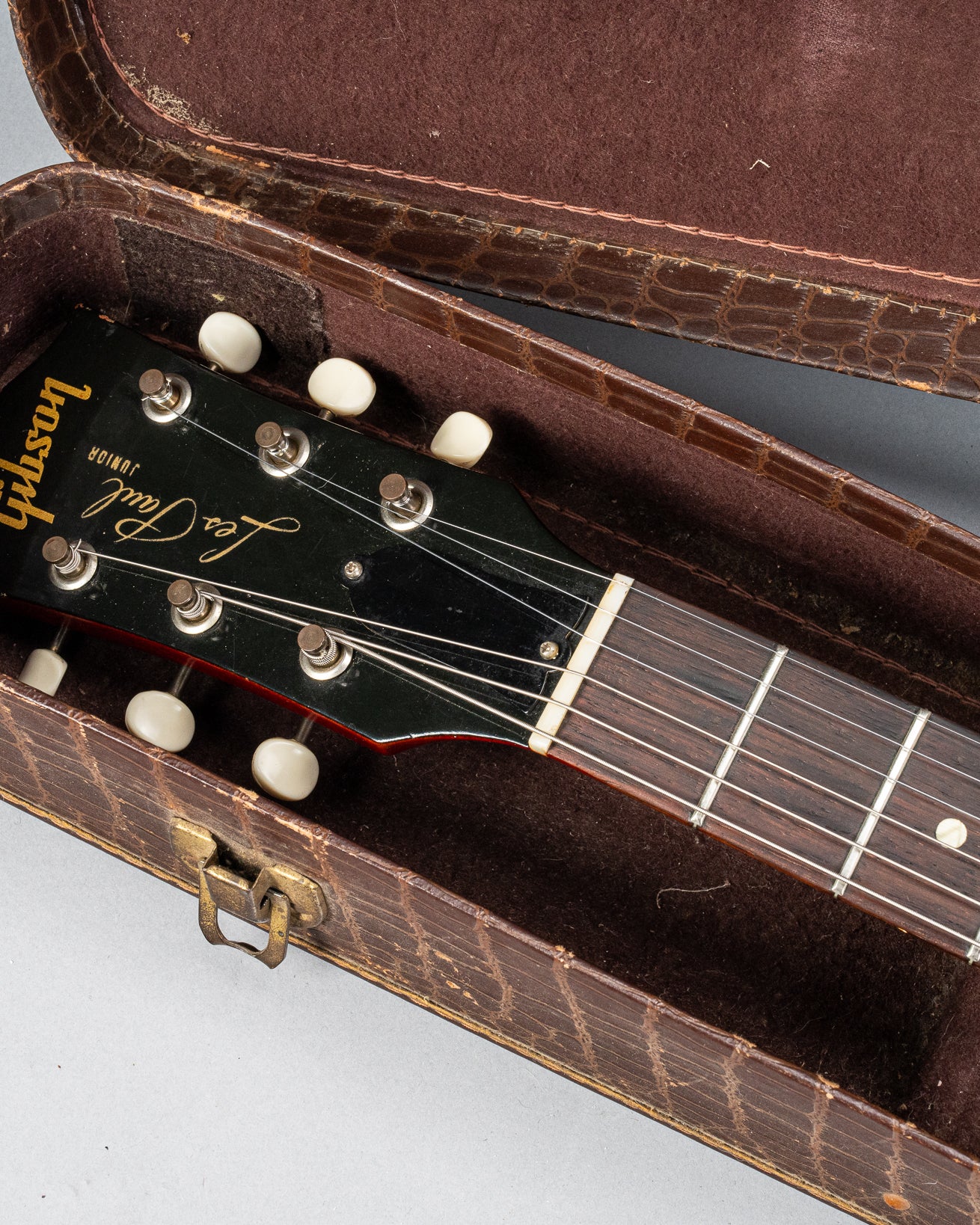 Gibson Les Paul Junior Cherry red guitar headstock in original case