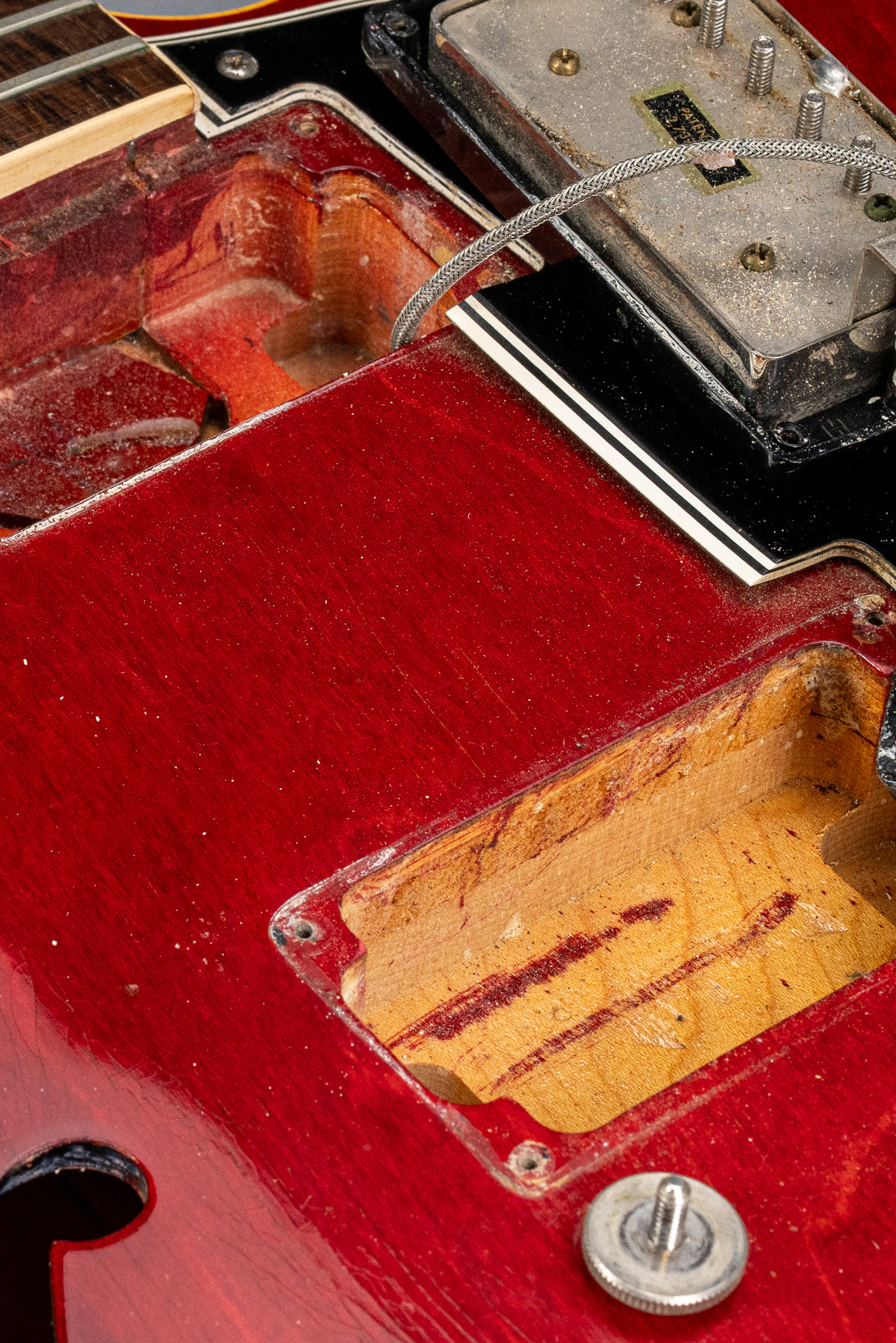 Gibson 1963 ES-335 Cherry red guitar patent number pickups pickup cavities