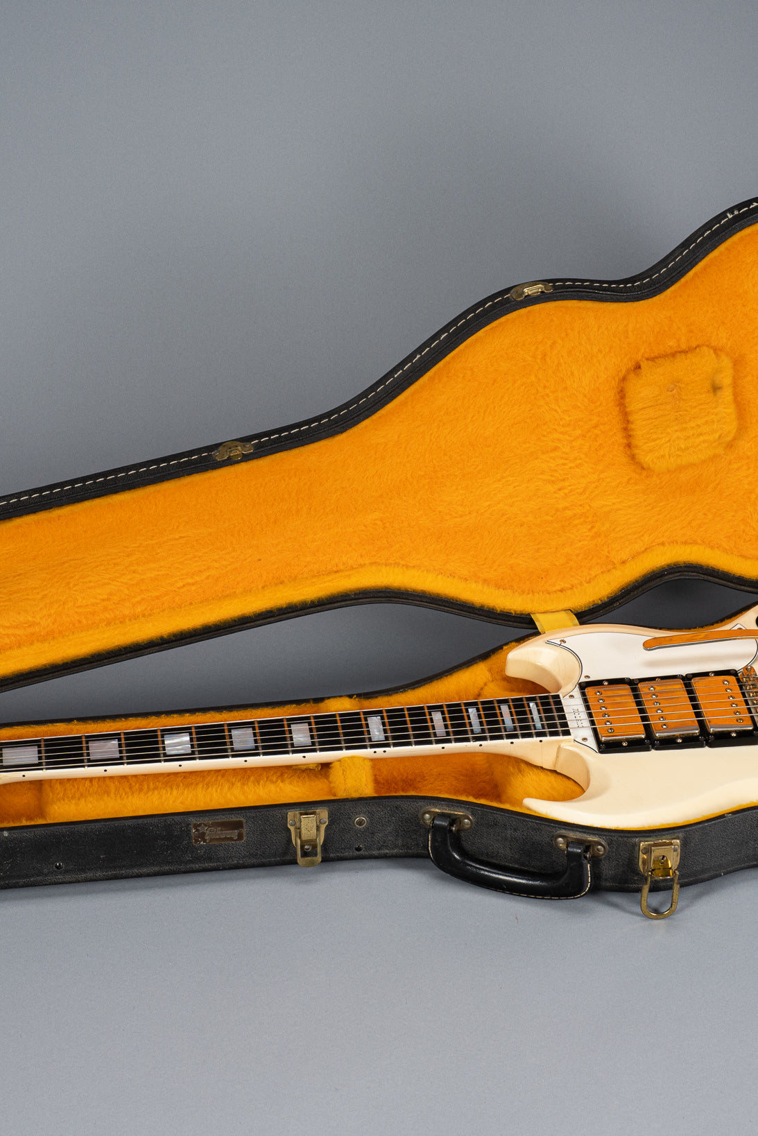 1965 Gibson SG Custom white guitar three pickup with Bigsby B5 vibrato tailpiece original case