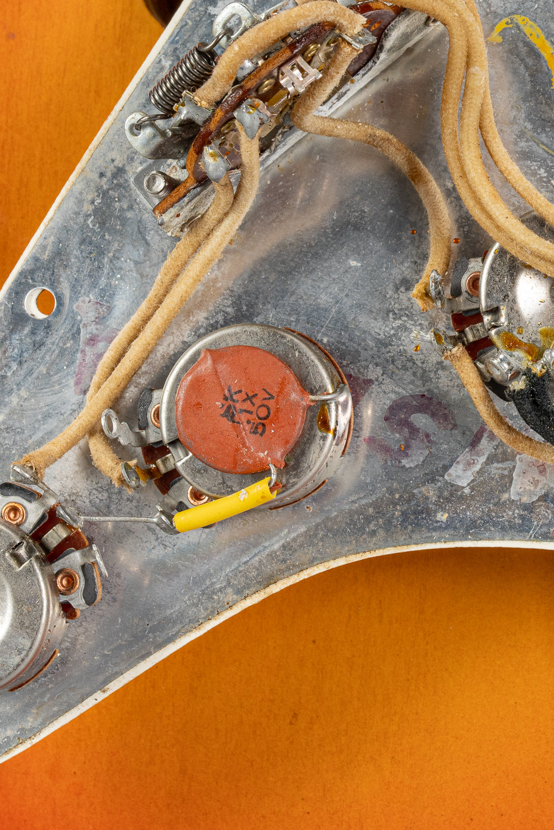 1965 Fender Stratocaster sunburst guitar pots and wiring